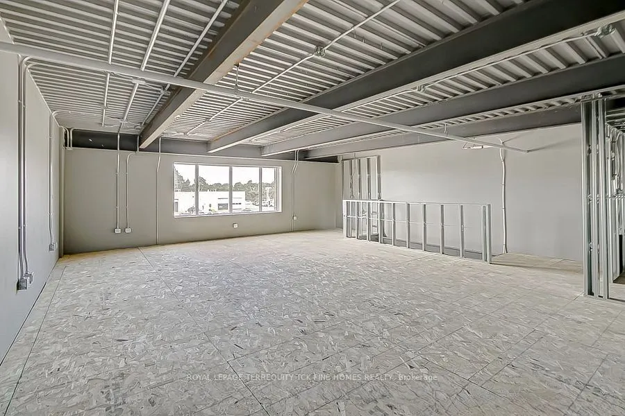 472 Taunton Road W, #3