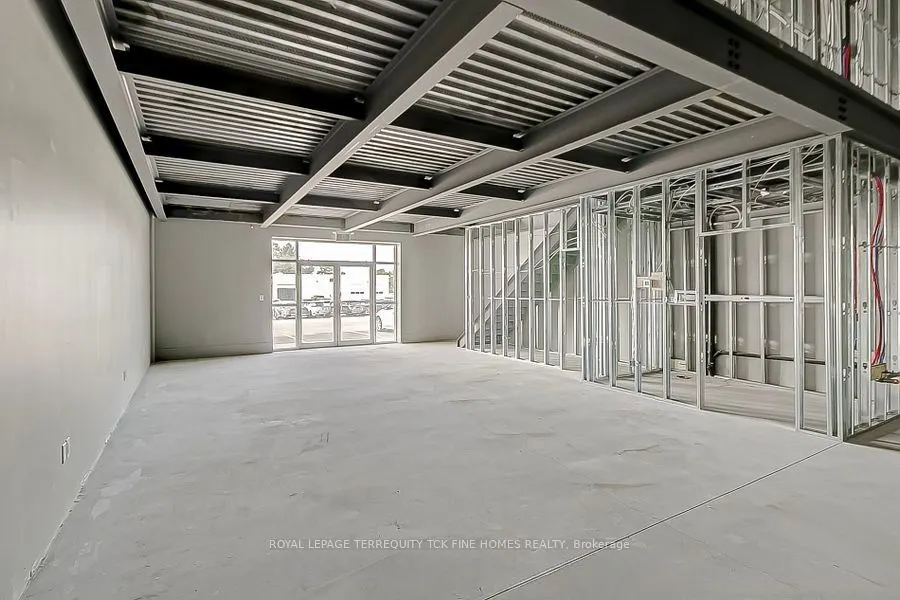 472 Taunton Road W, #3