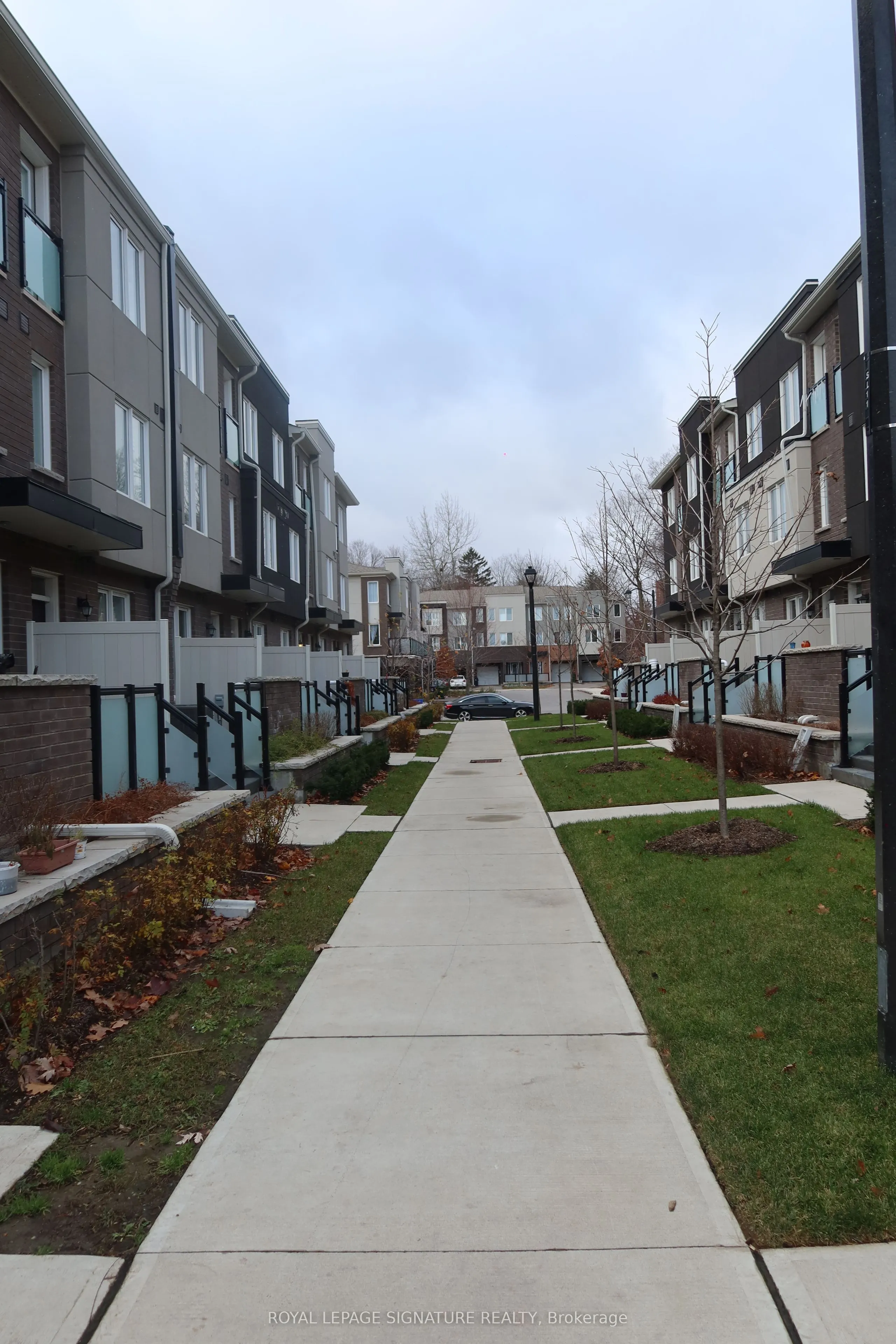 45 Heron Park Place