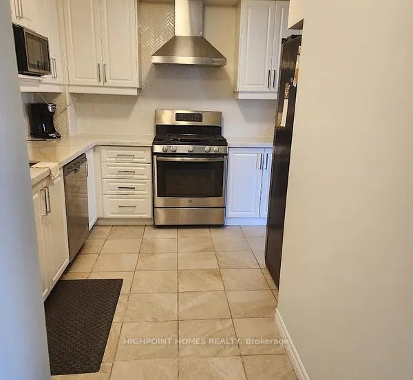 18 Valley Stream Drive