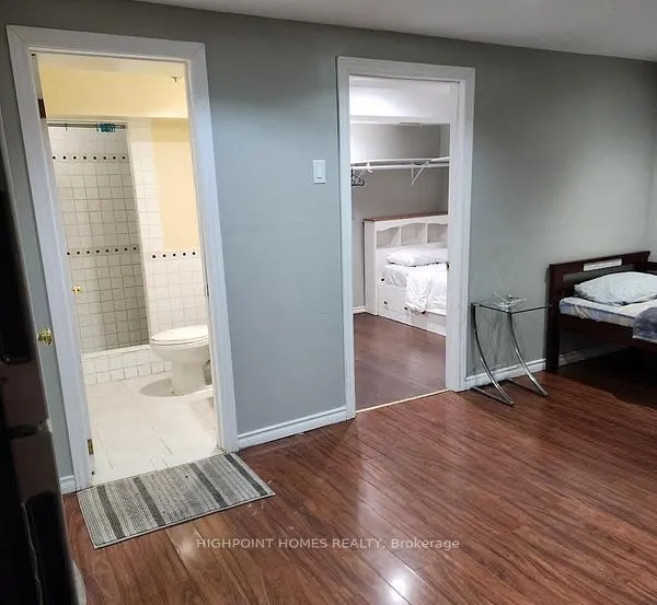 18 Valley Stream Drive