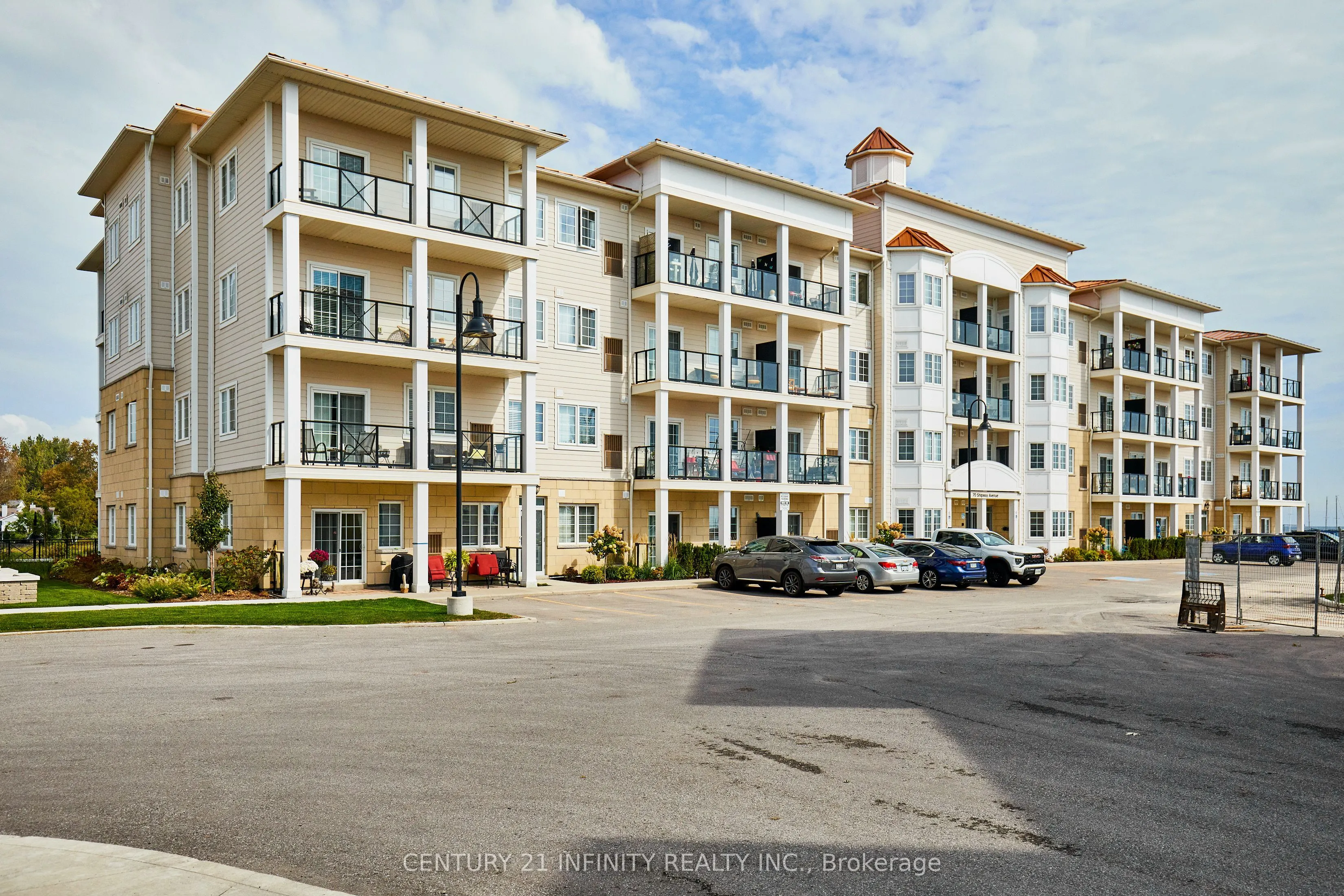 70 Shipway Avenue, #101