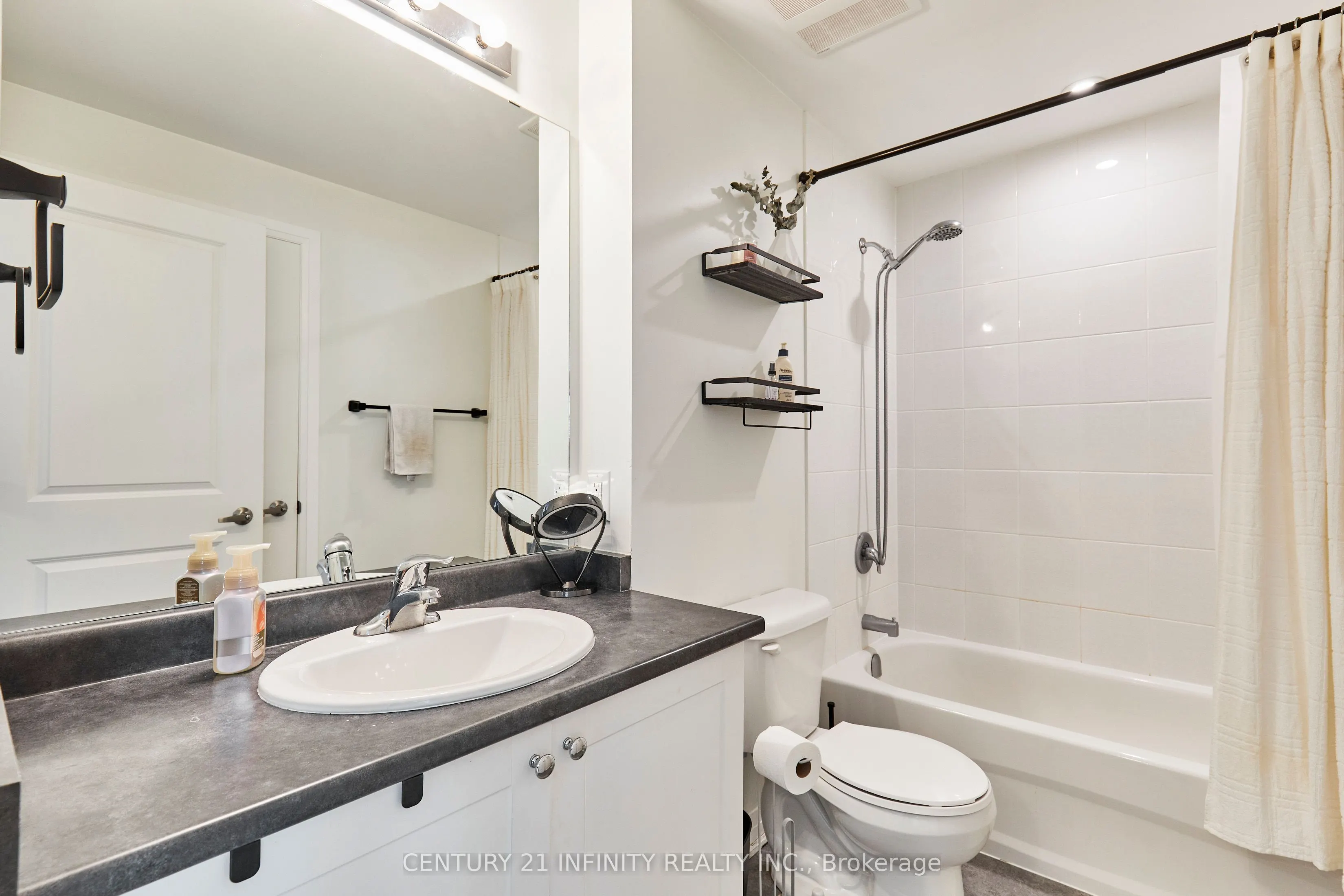 70 Shipway Avenue, #101
