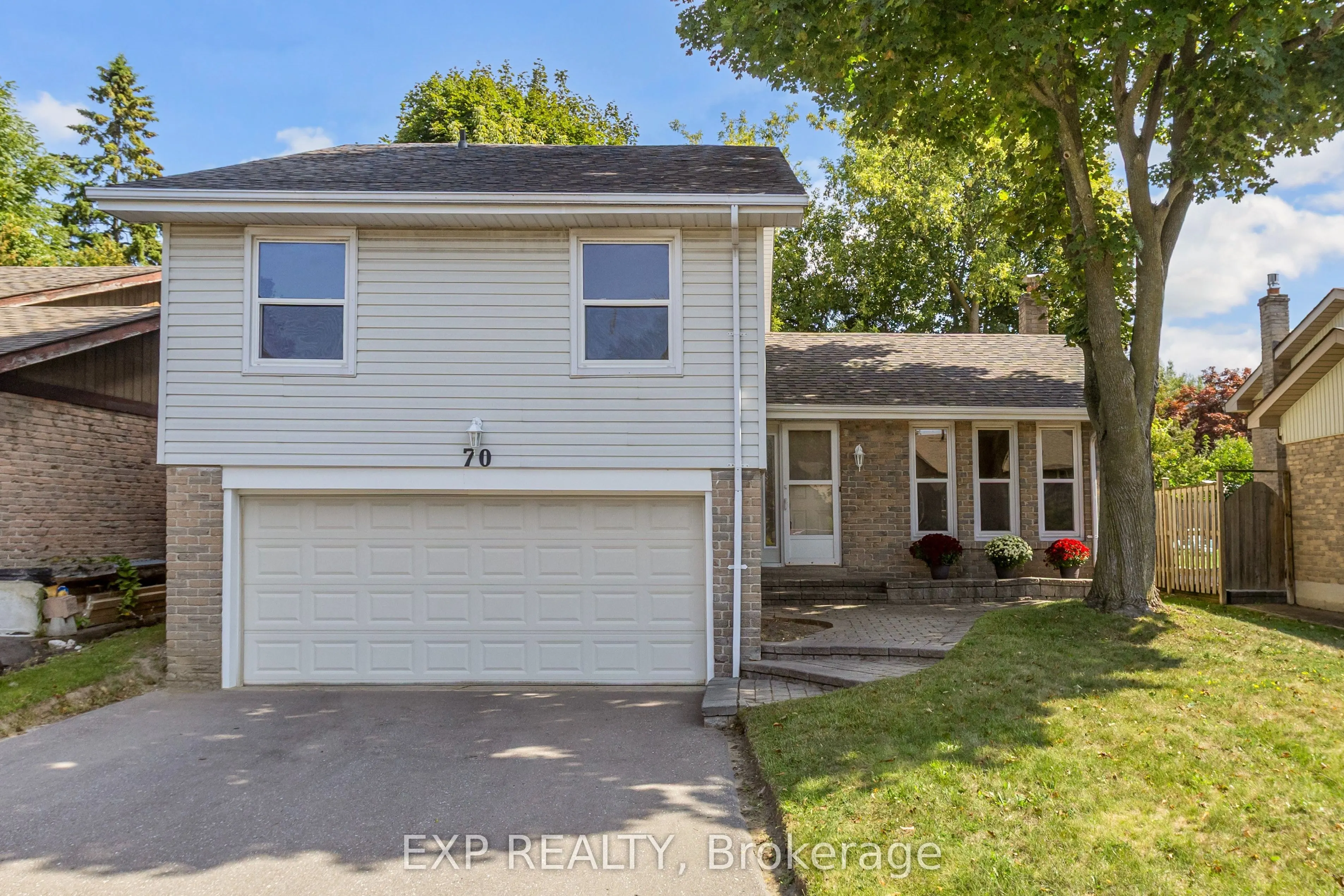 70 Pilkington Crescent