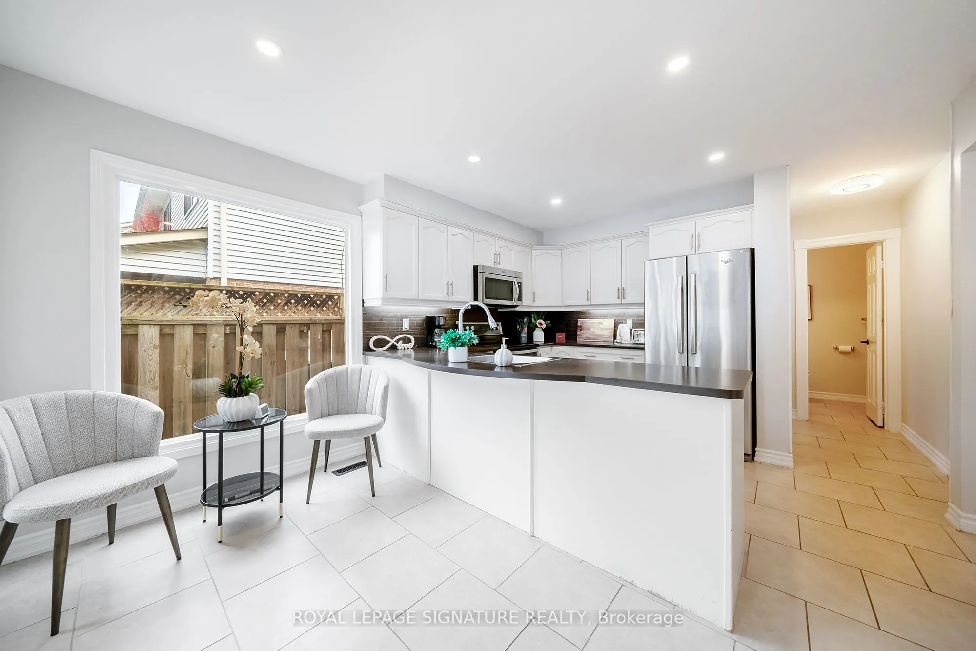 1239 Barnwood Square