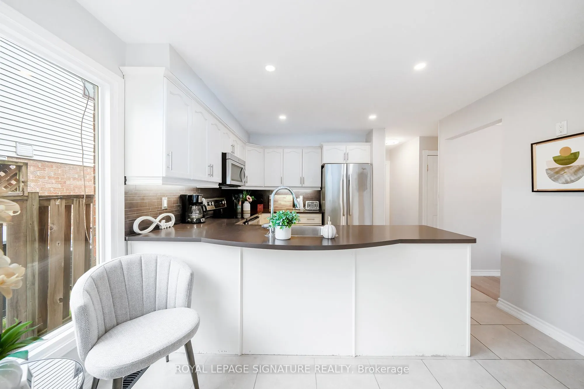 1239 Barnwood Square