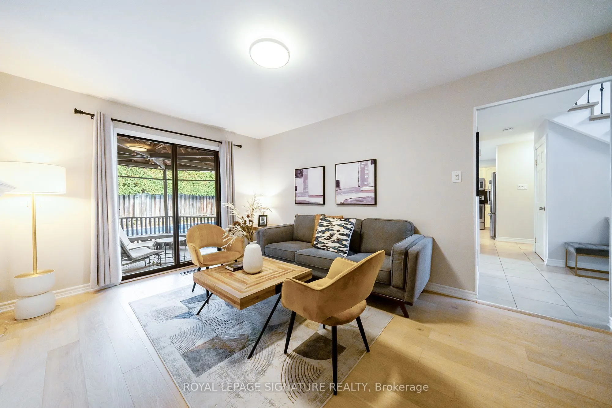 1239 Barnwood Square