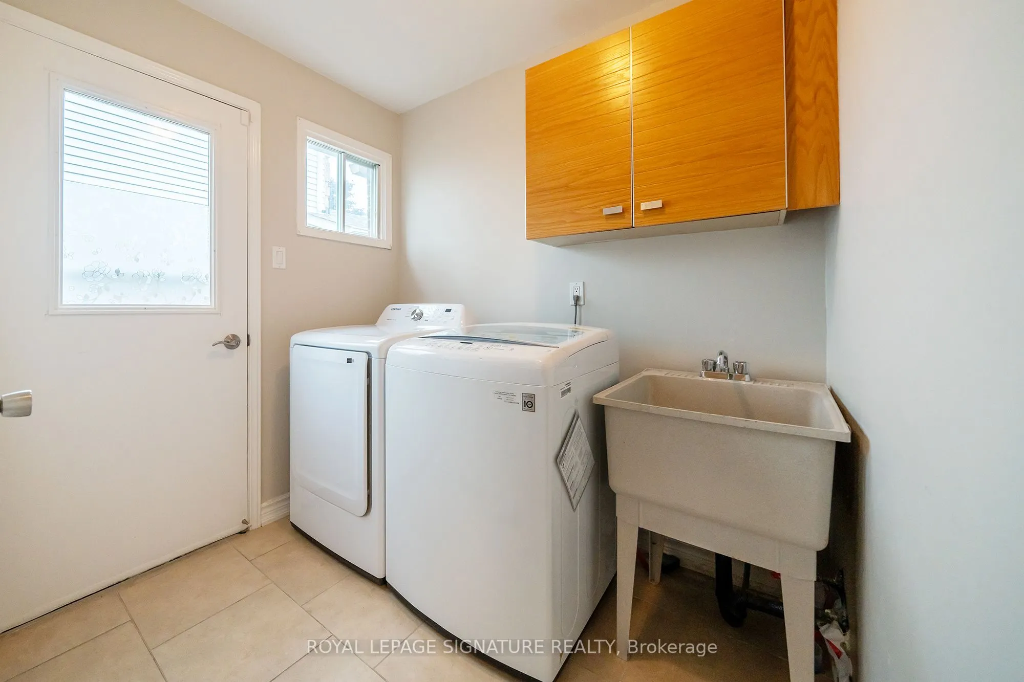 1239 Barnwood Square