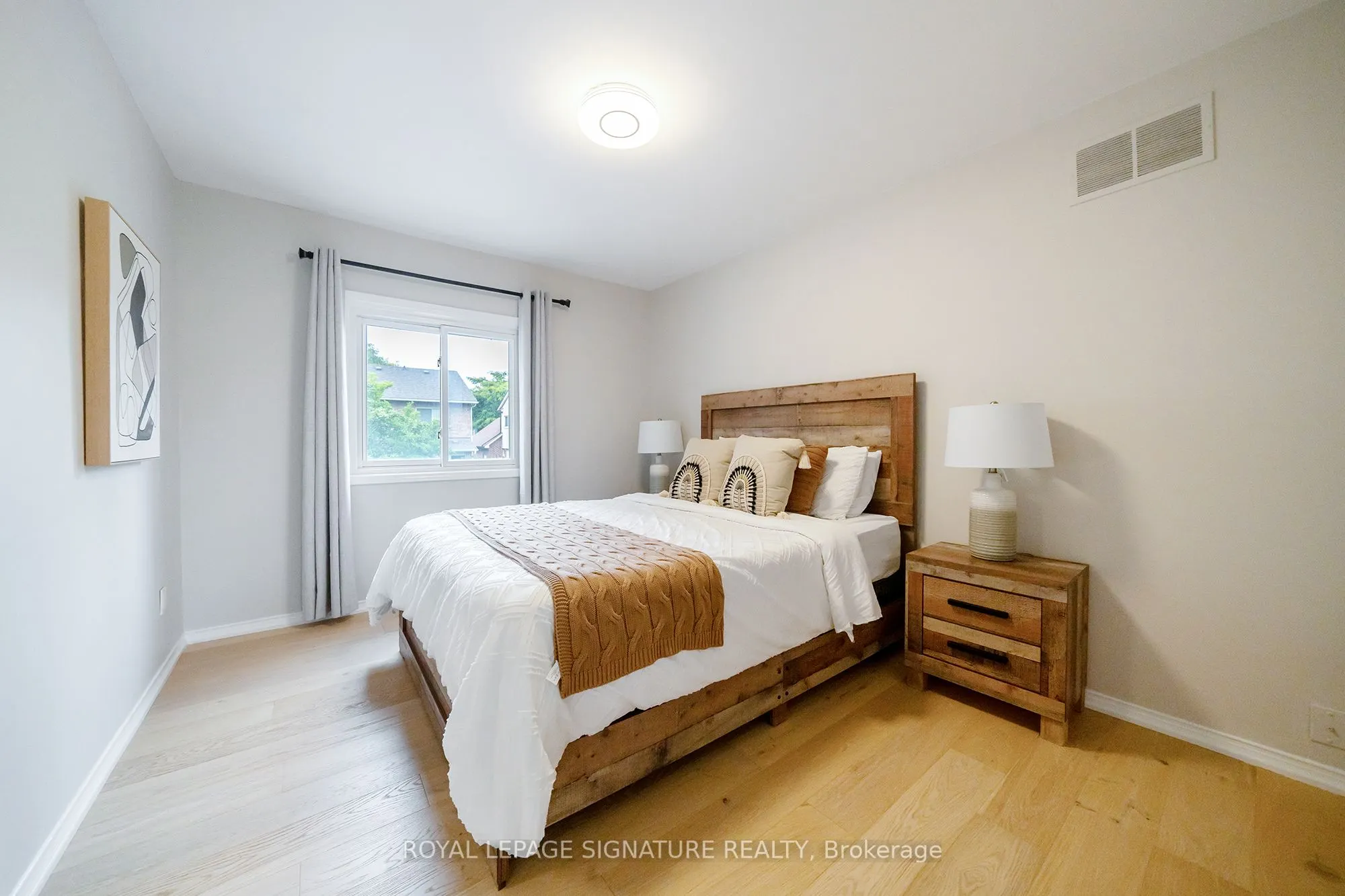 1239 Barnwood Square
