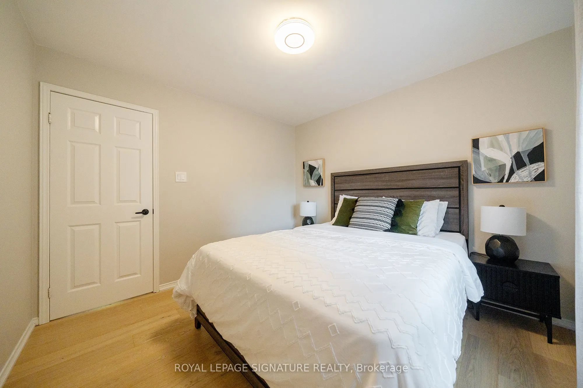 1239 Barnwood Square