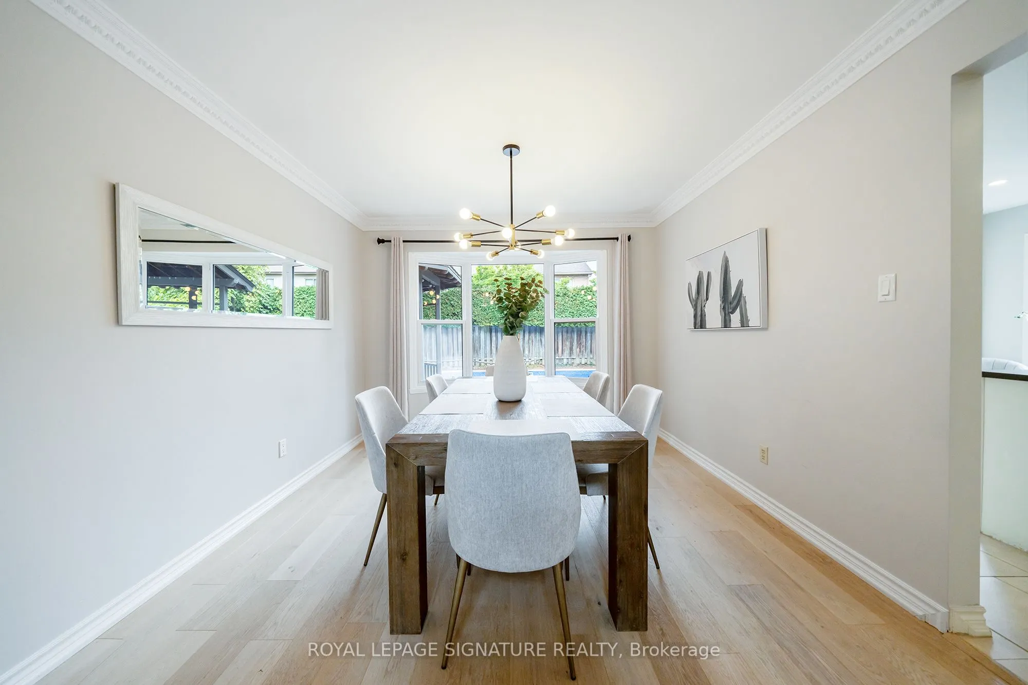 1239 Barnwood Square