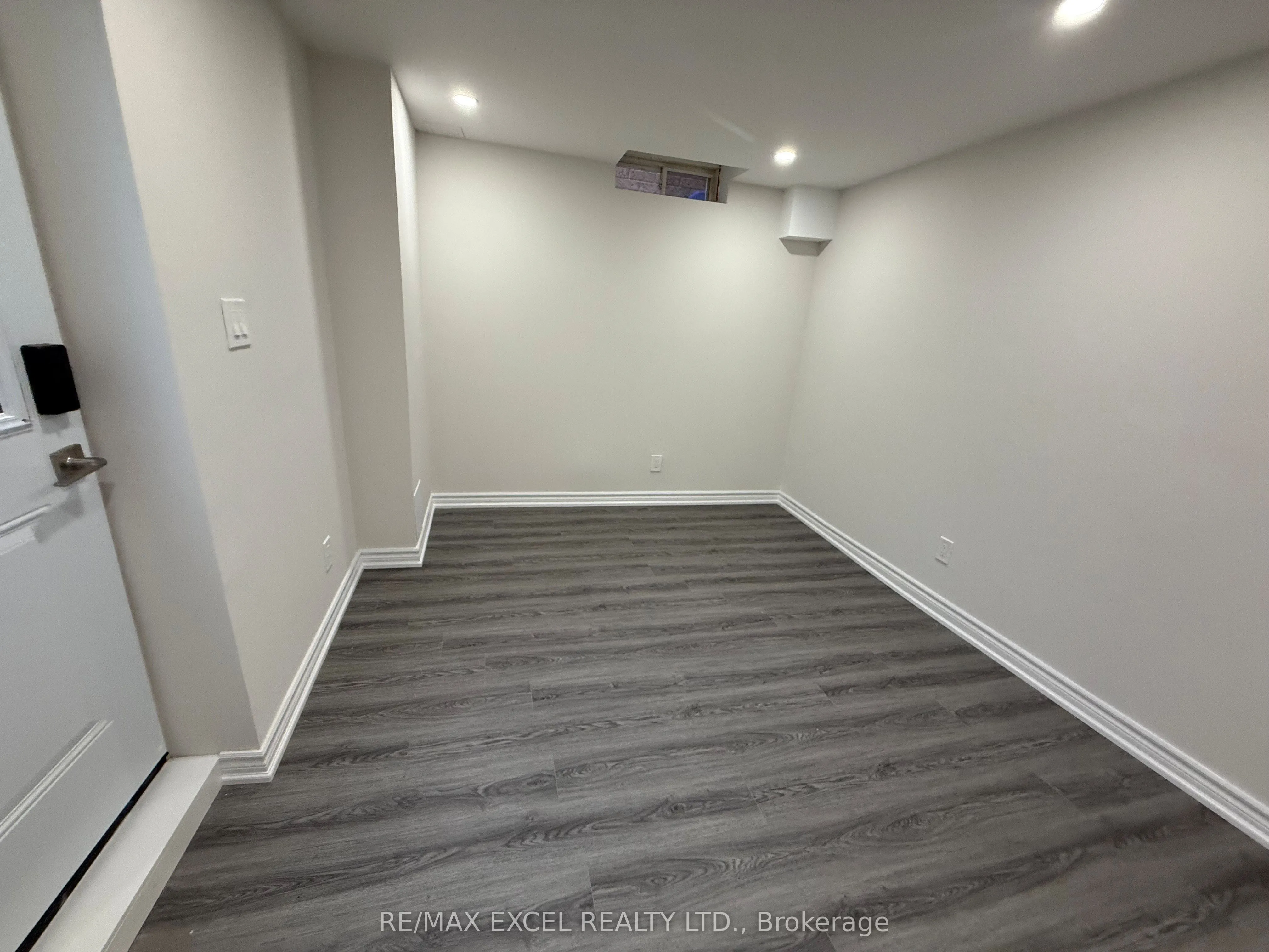 71 Grainger Crescent