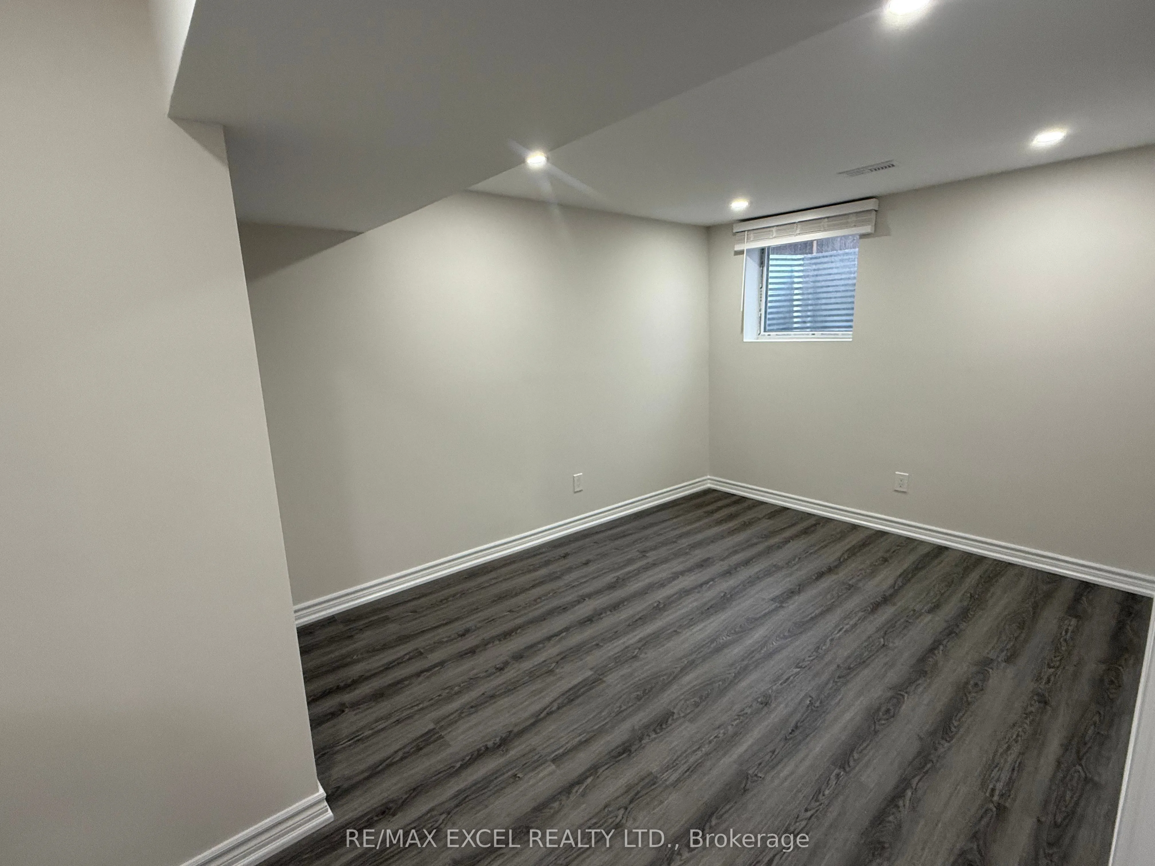 71 Grainger Crescent