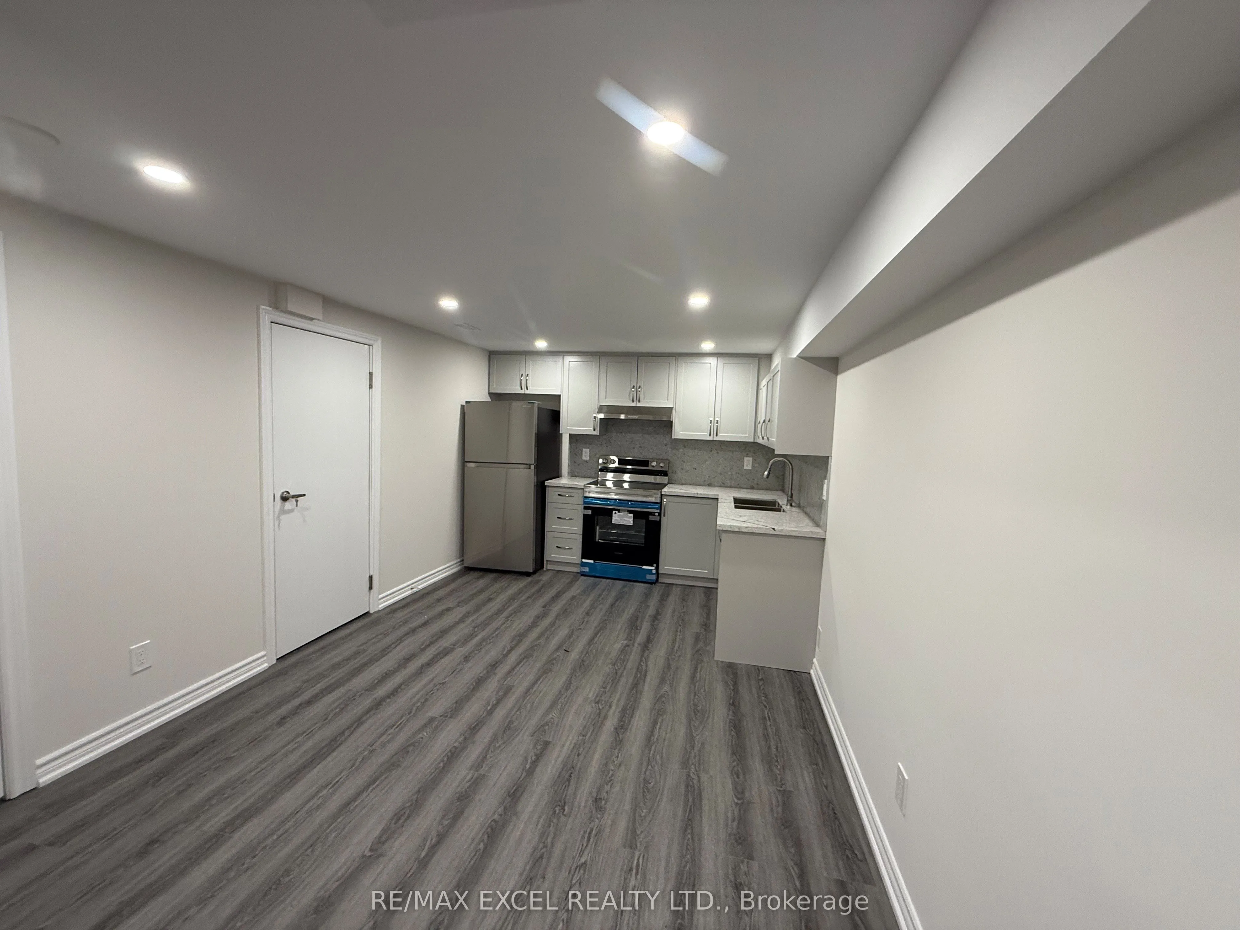 71 Grainger Crescent