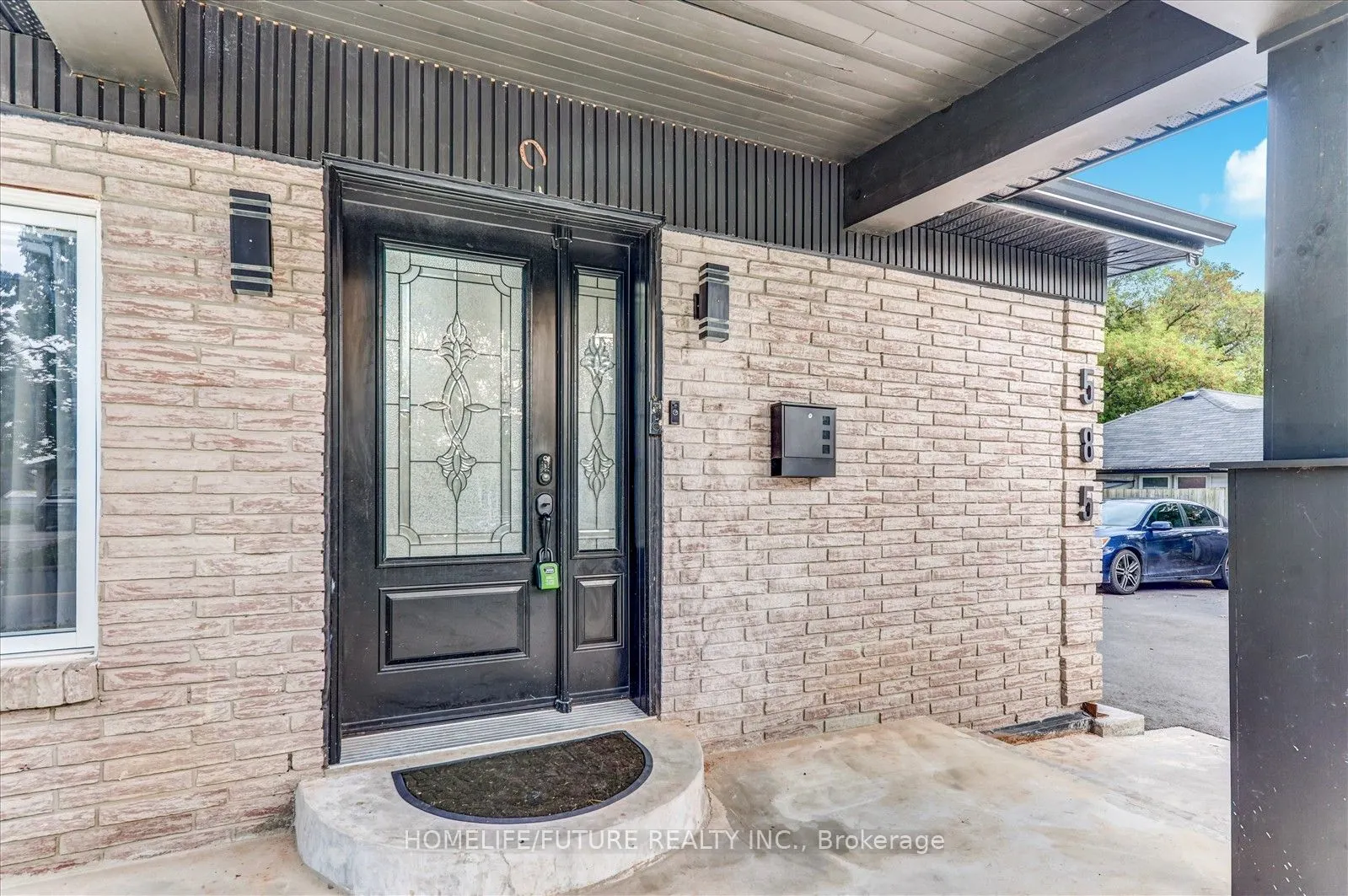 585 Wilson Road N