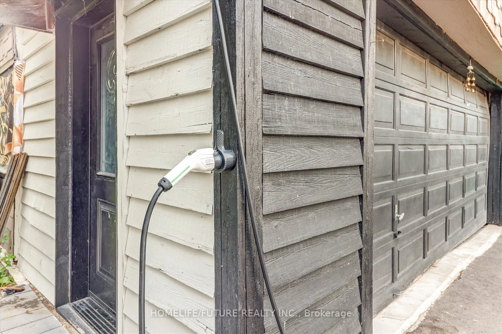 585 Wilson Road N