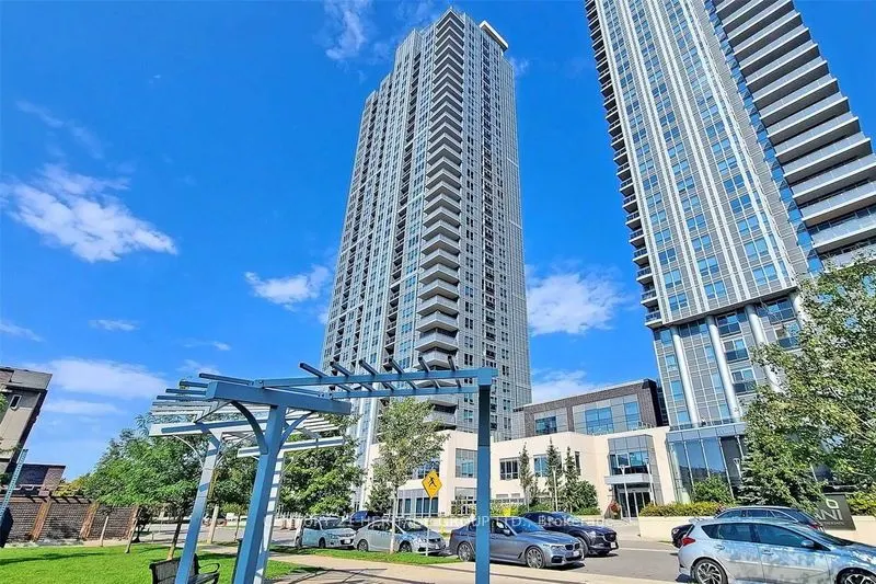 275 Village Green Square, #922