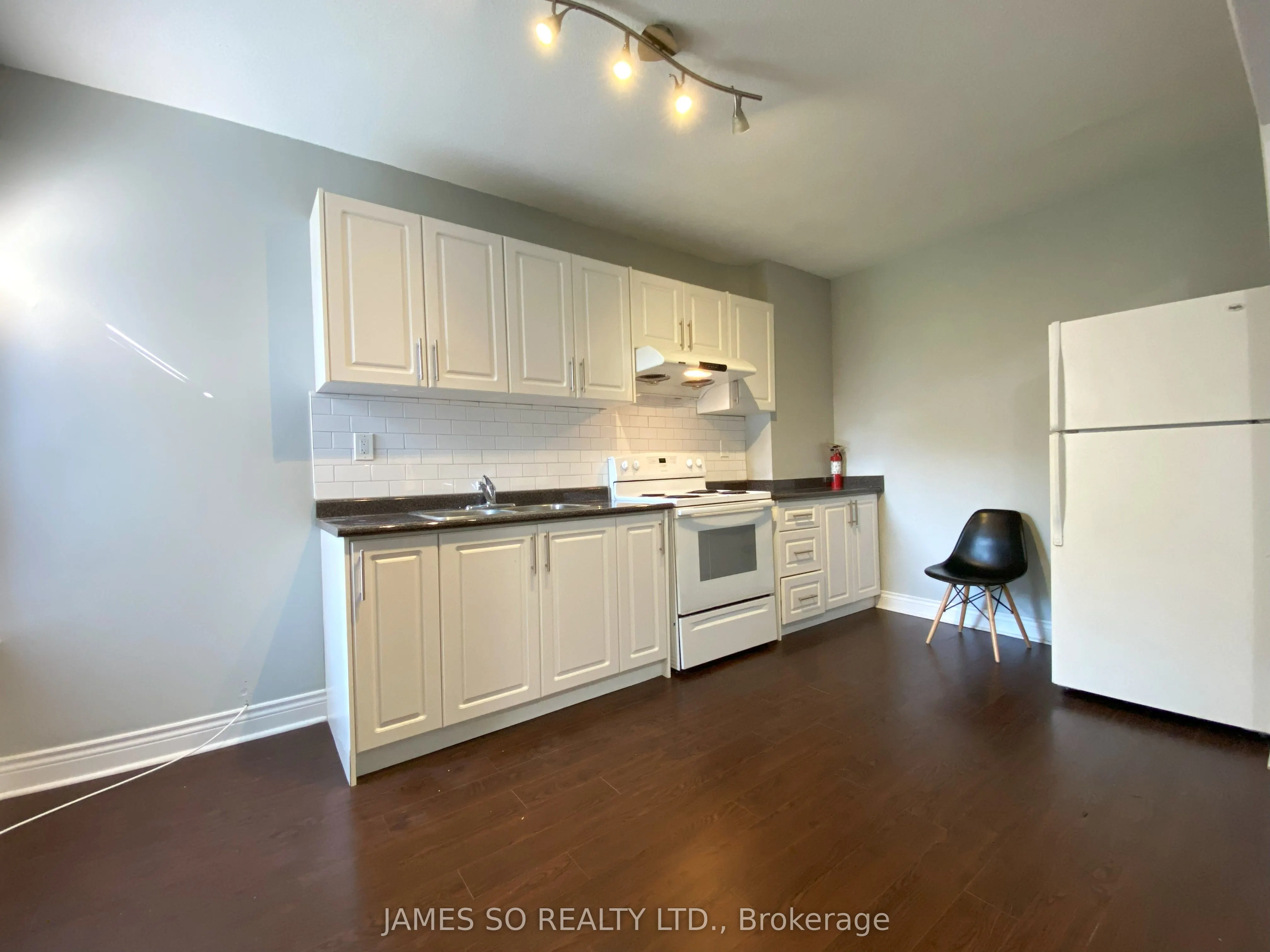 462 Pape Avenue, #2nd + 3rd Fl