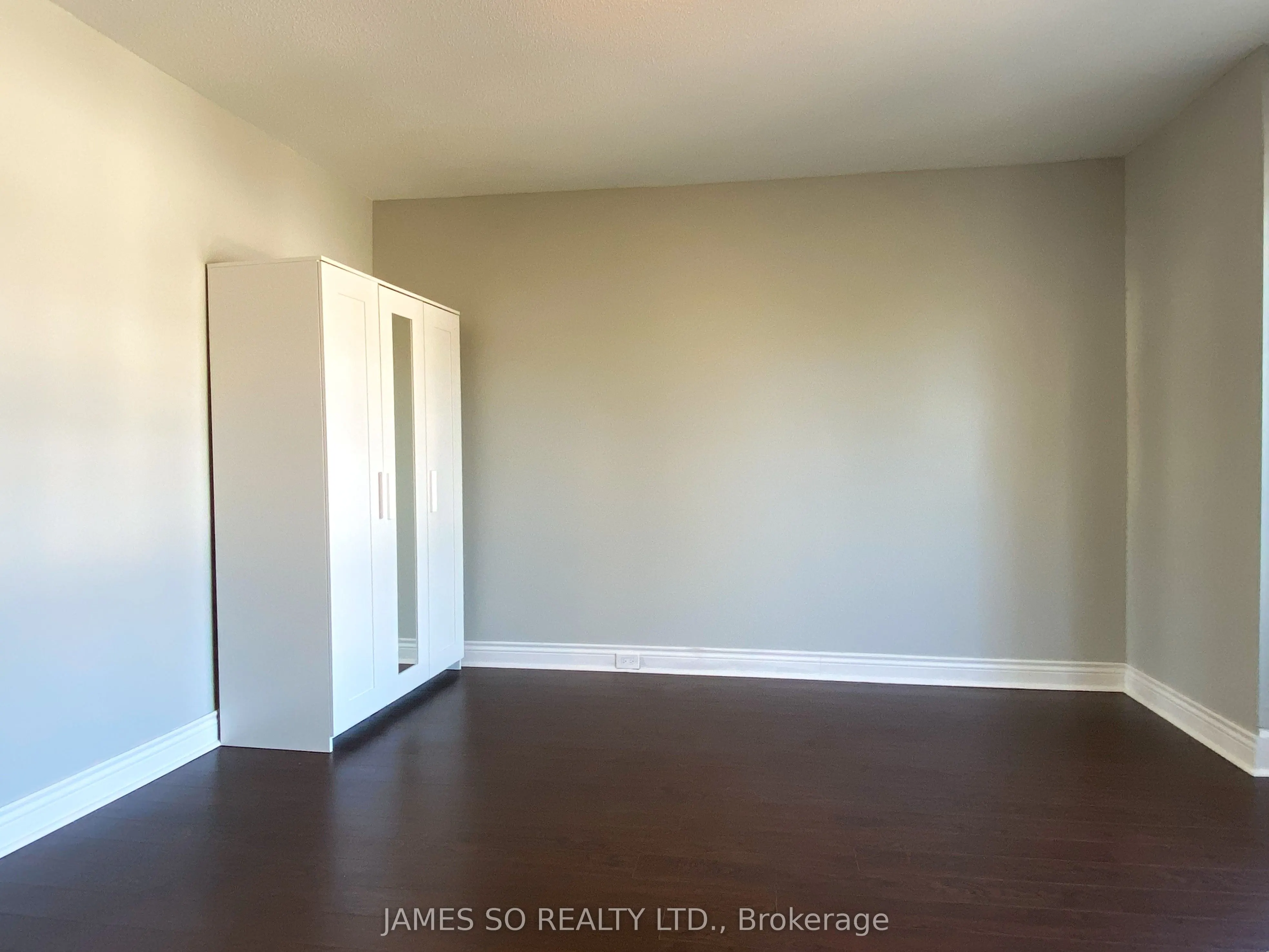 462 Pape Avenue, #2nd + 3rd Fl