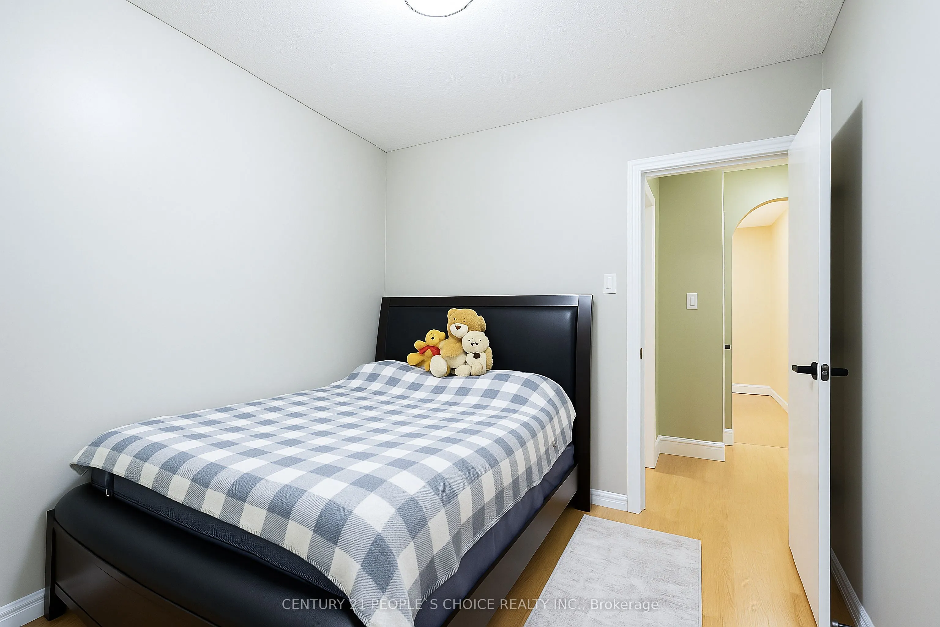 97 Arlington Avenue N