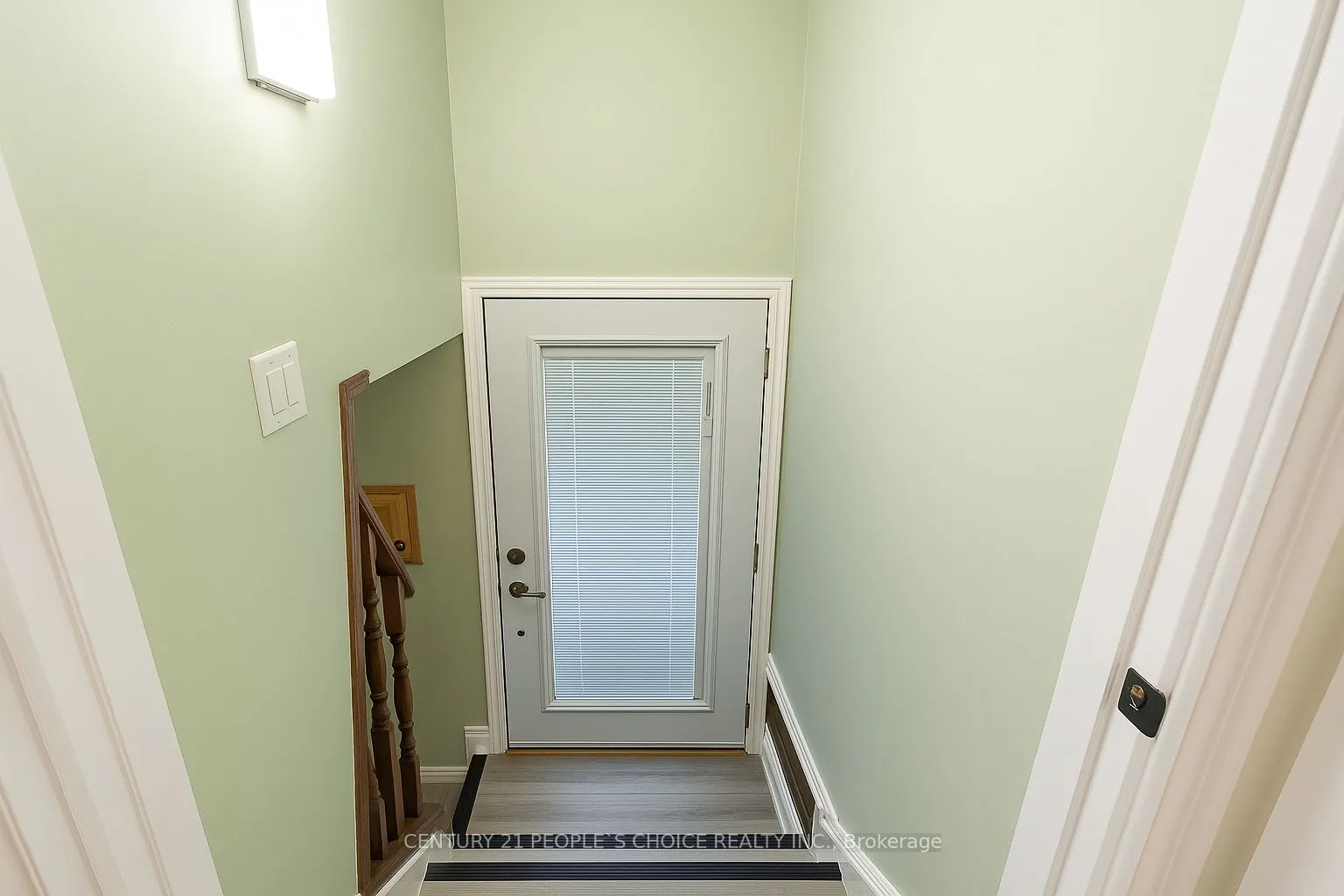 97 Arlington Avenue N