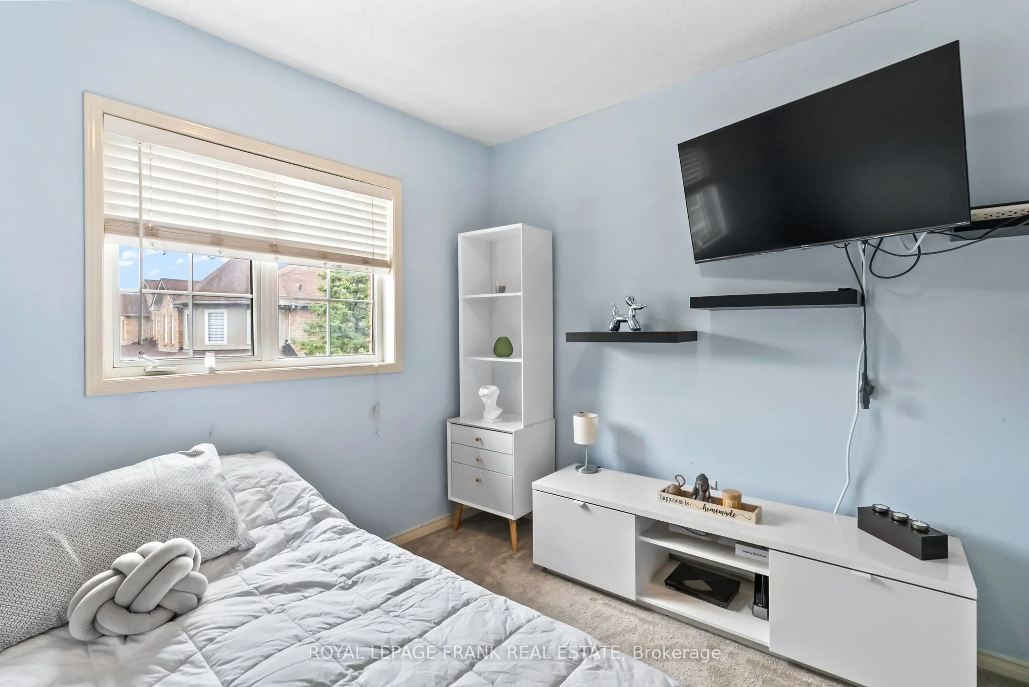 24 Ingold Lane, #12