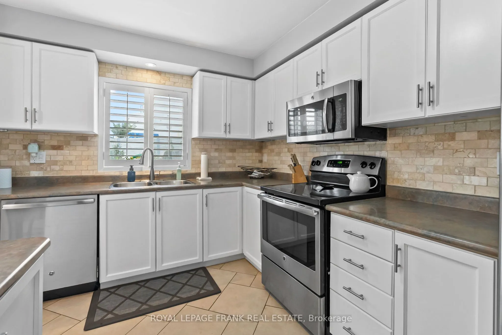 24 Ingold Lane, #12