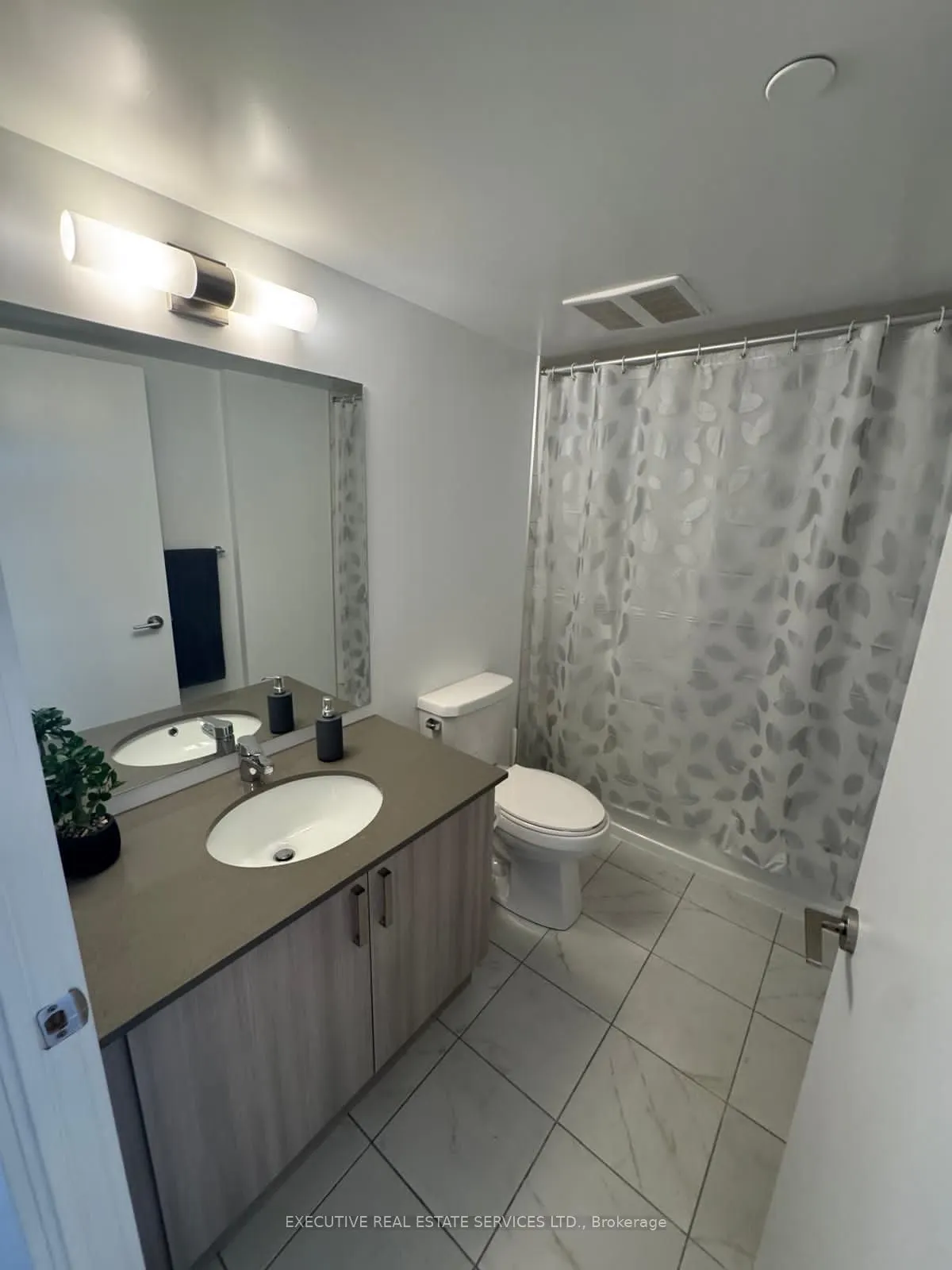 1435 Celebration Drive, #402