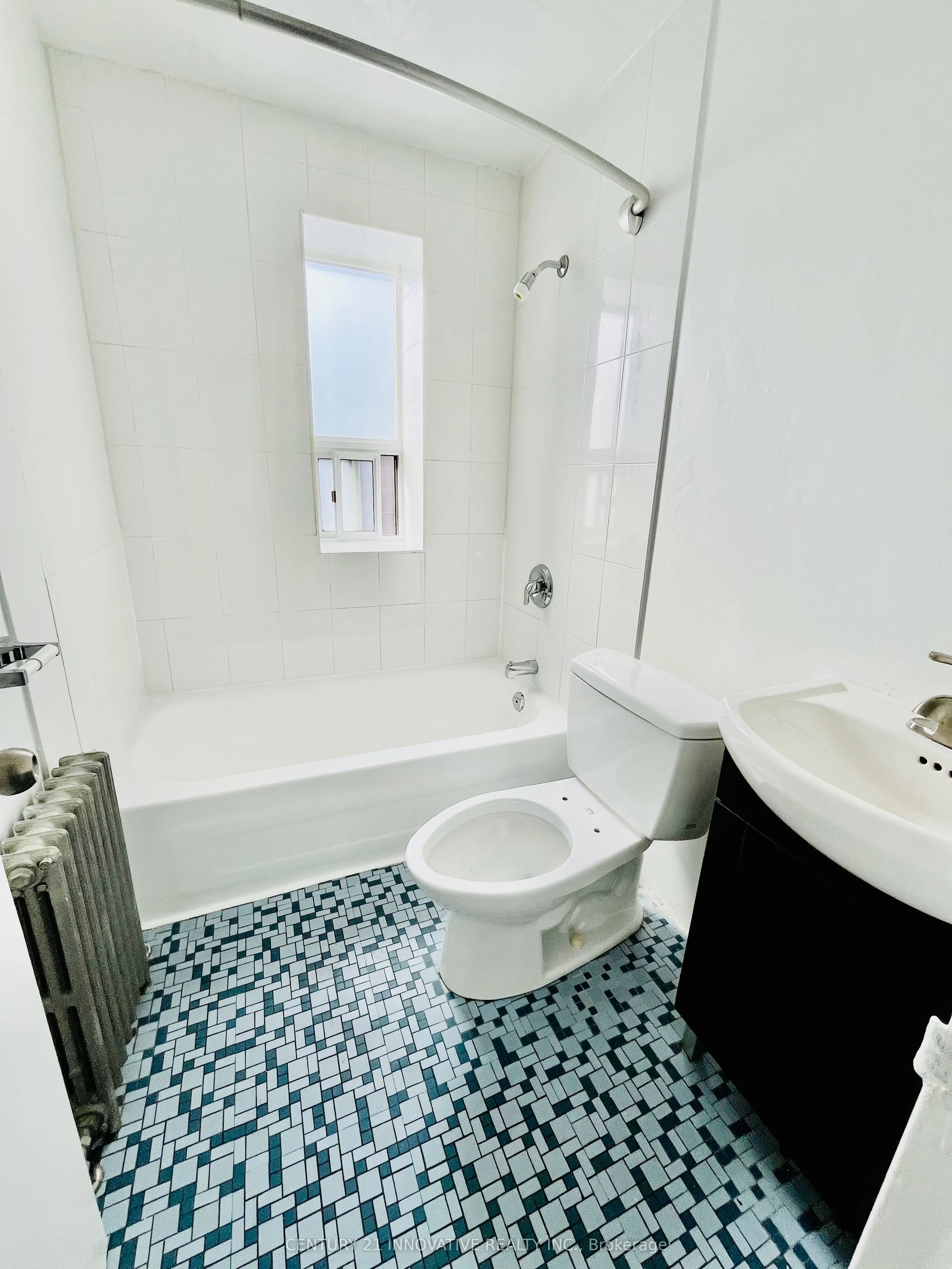 1243 Broadview Avenue, #111