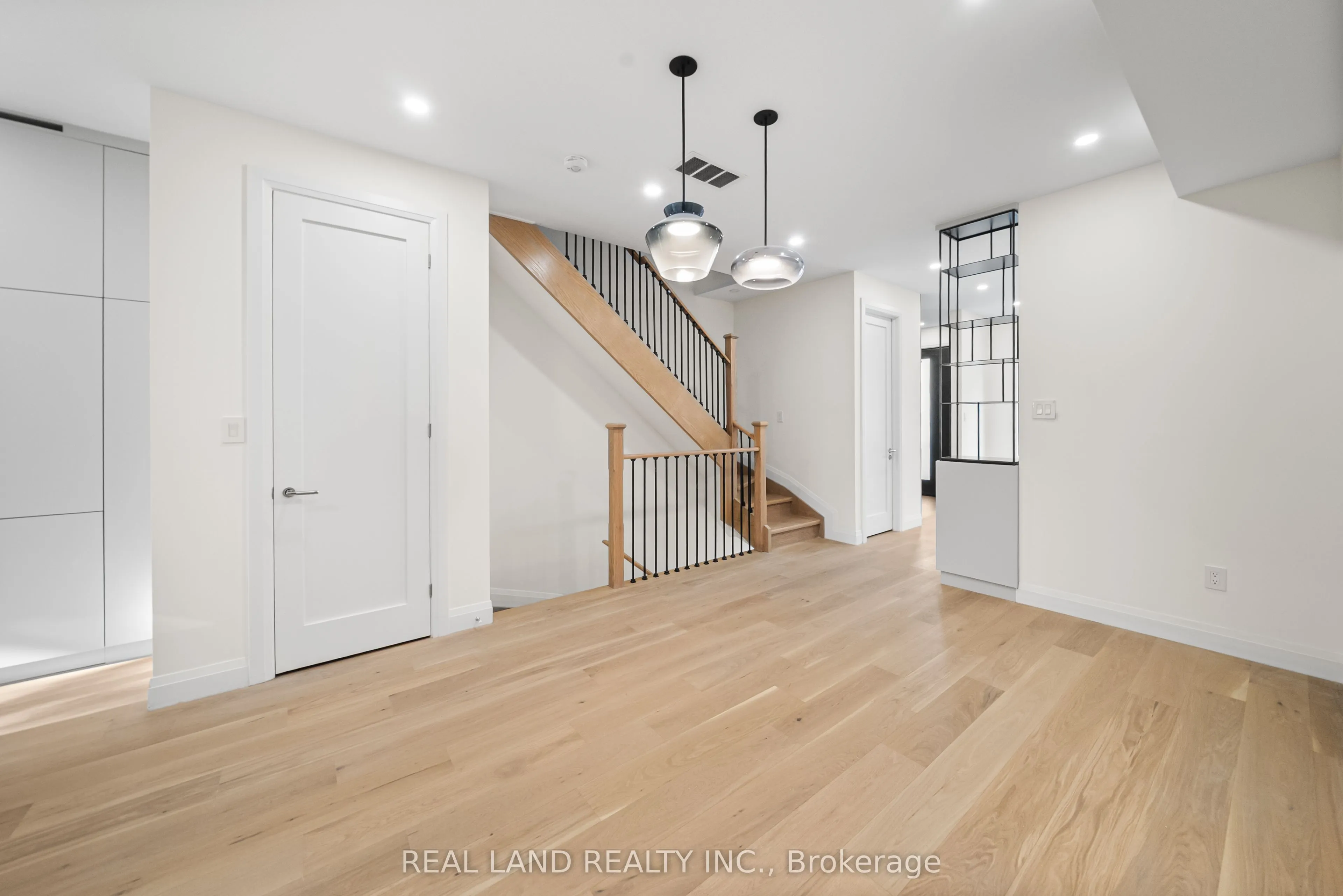 30 Winnifred Avenue