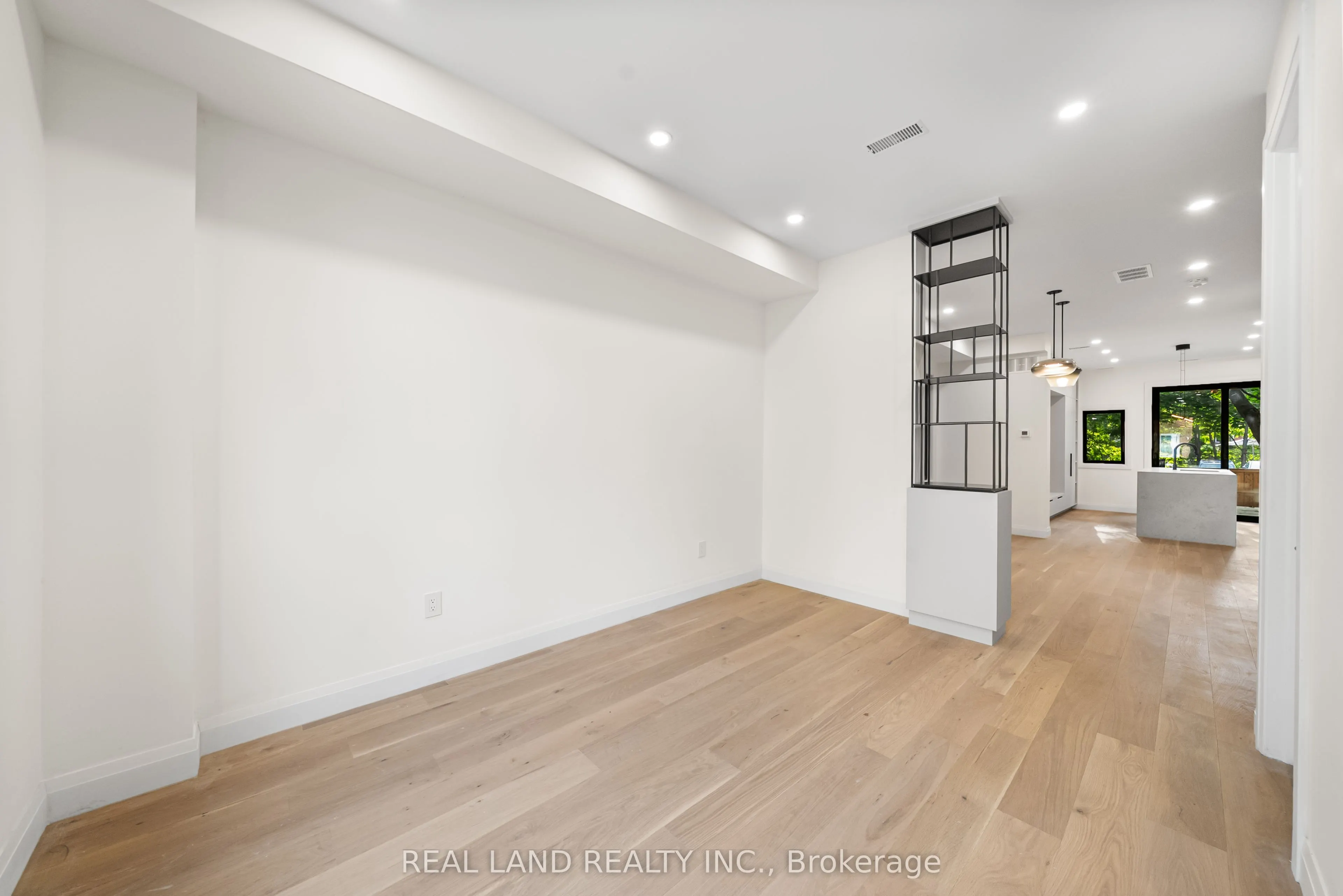 30 Winnifred Avenue