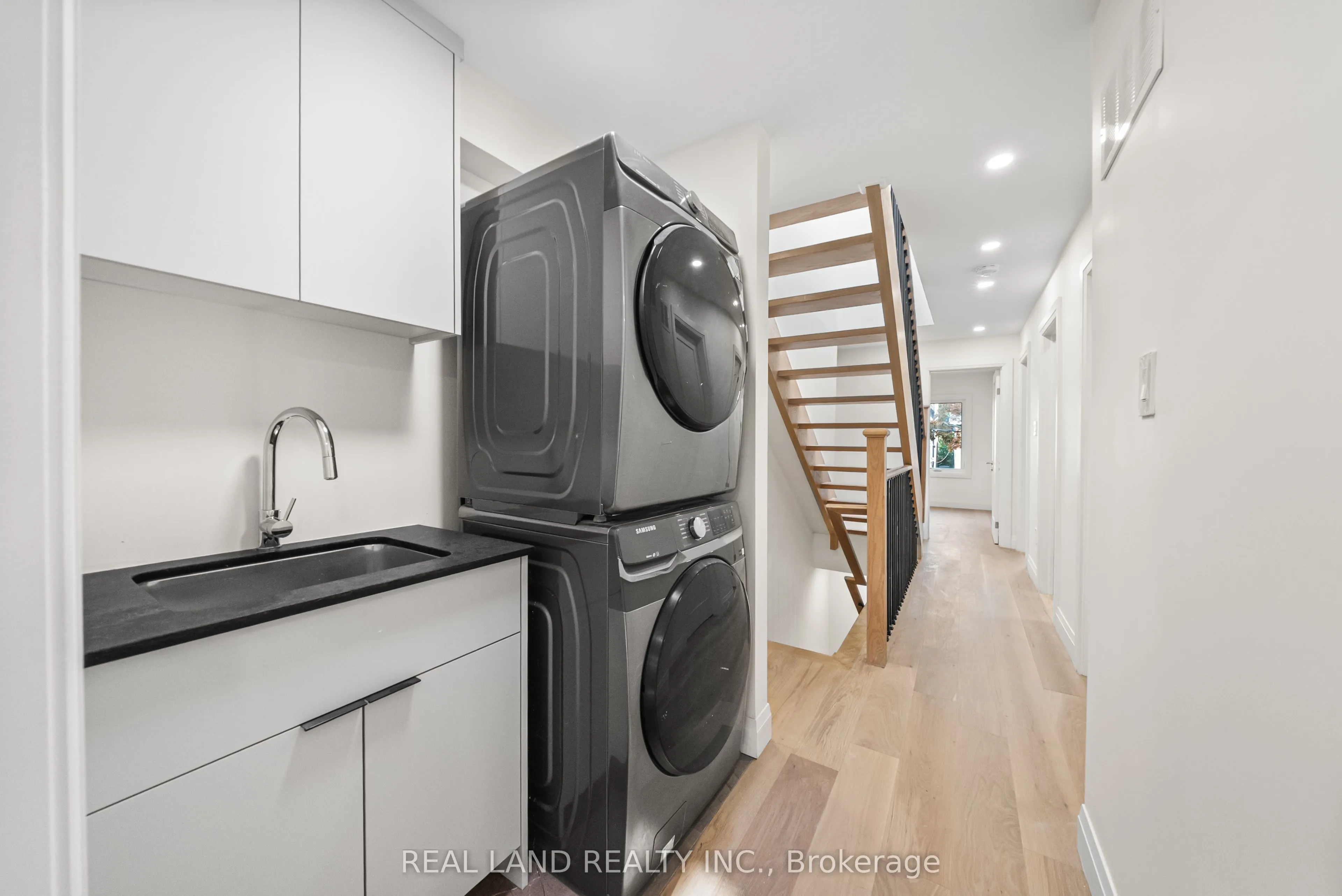 30 Winnifred Avenue