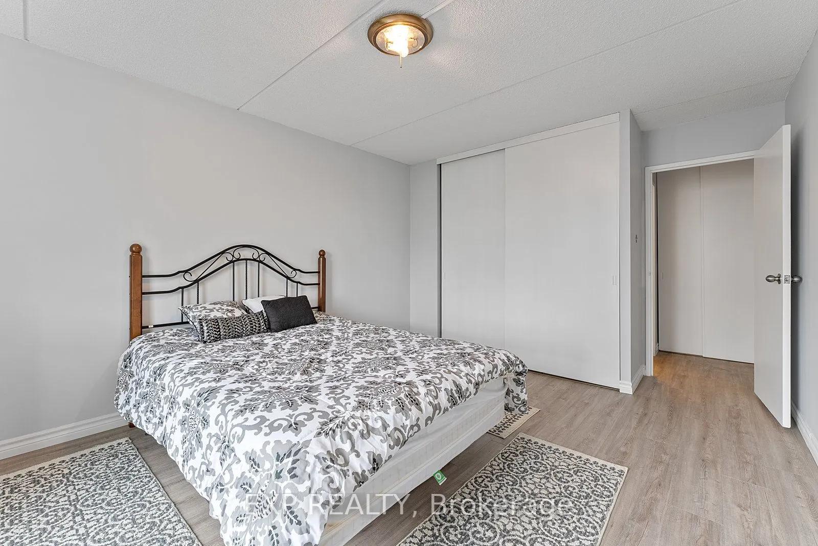 2 Glamorgan Avenue, #612