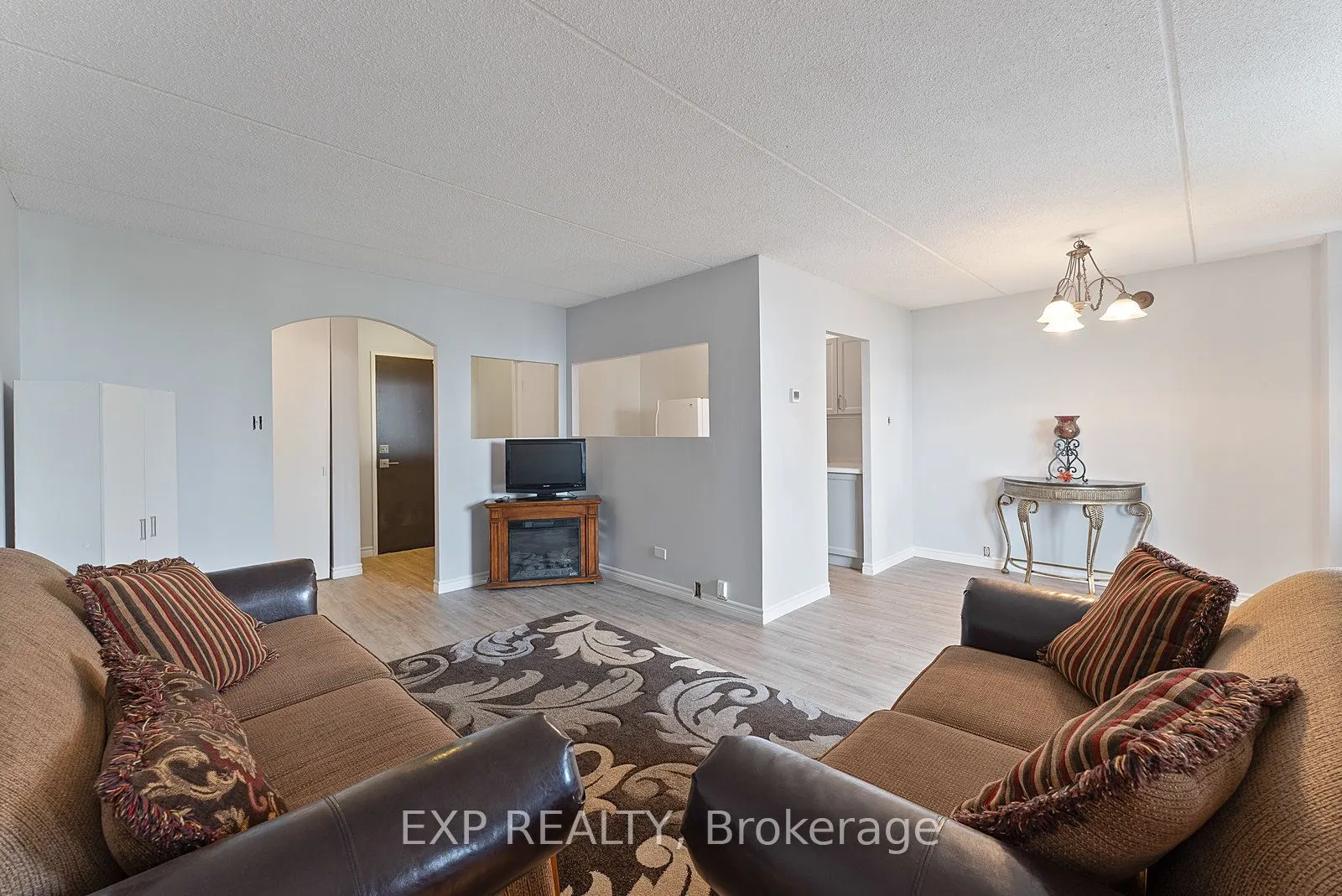 2 Glamorgan Avenue, #612