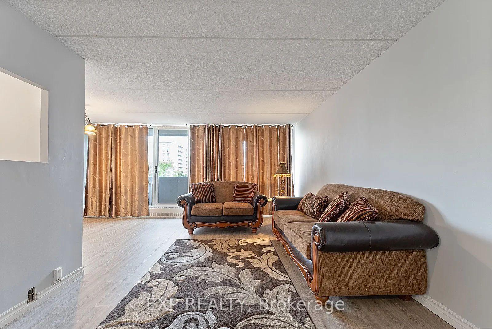 2 Glamorgan Avenue, #612