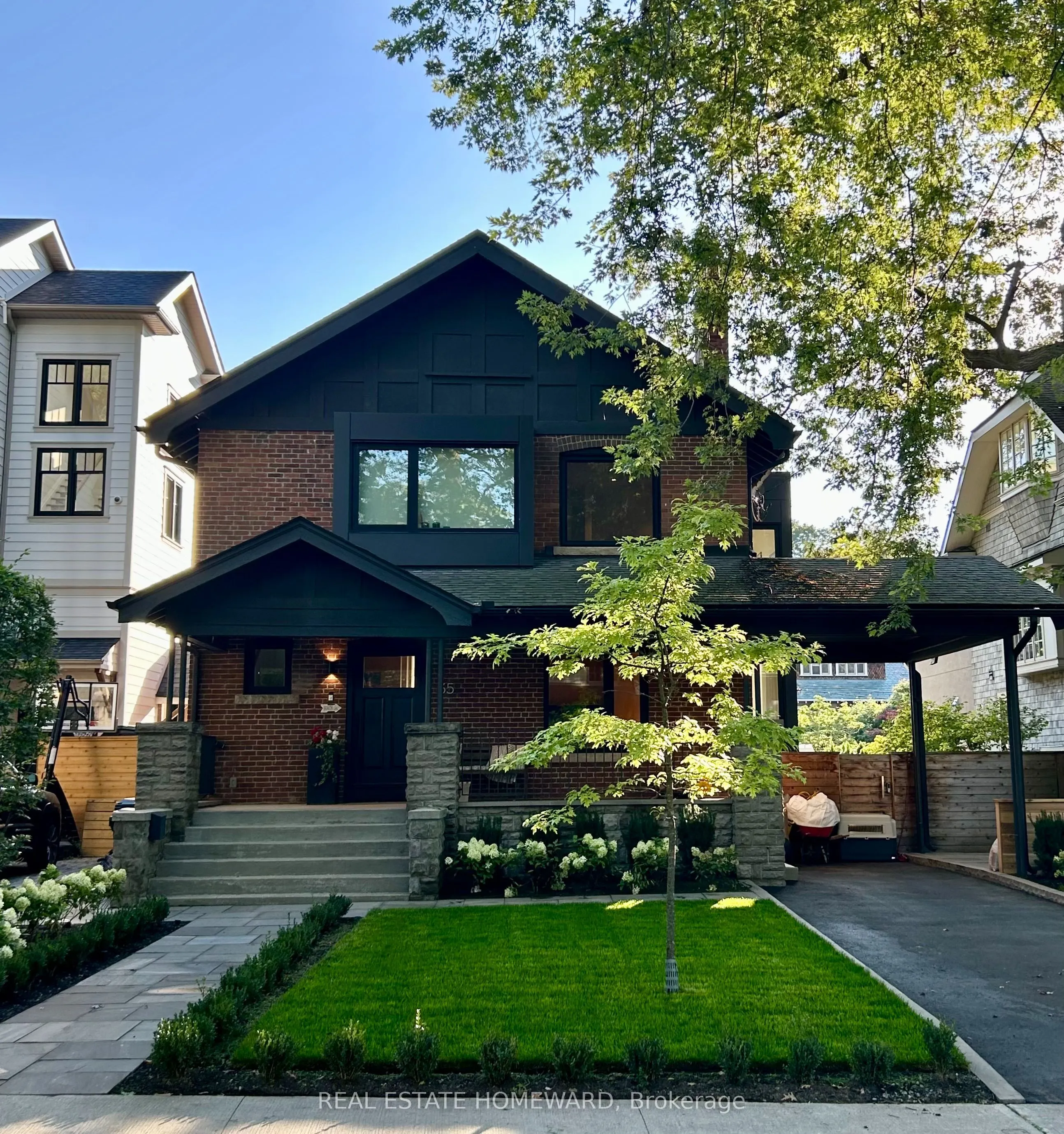 35 Munro Park Avenue