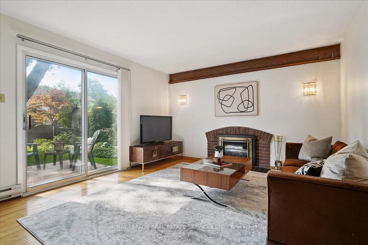 54 Temple Bar Crescent