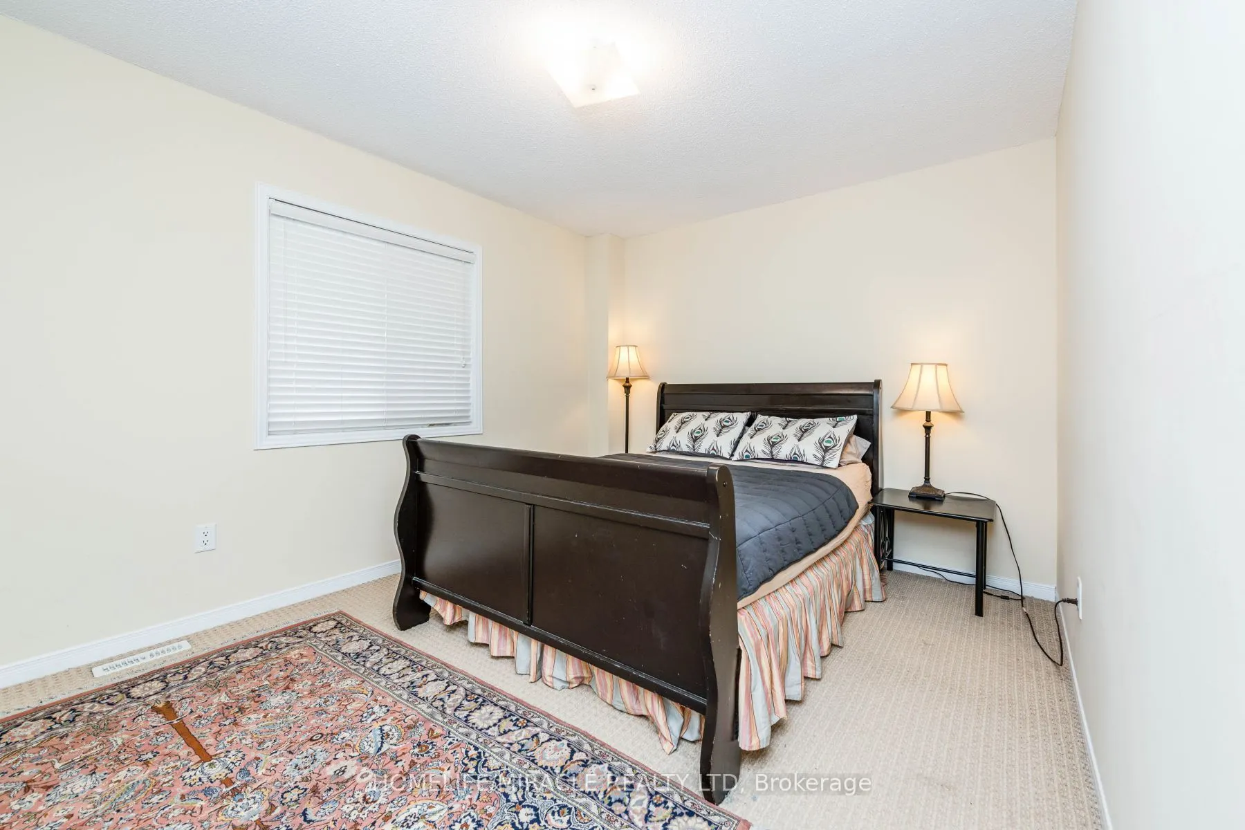 8 Solway Crescent