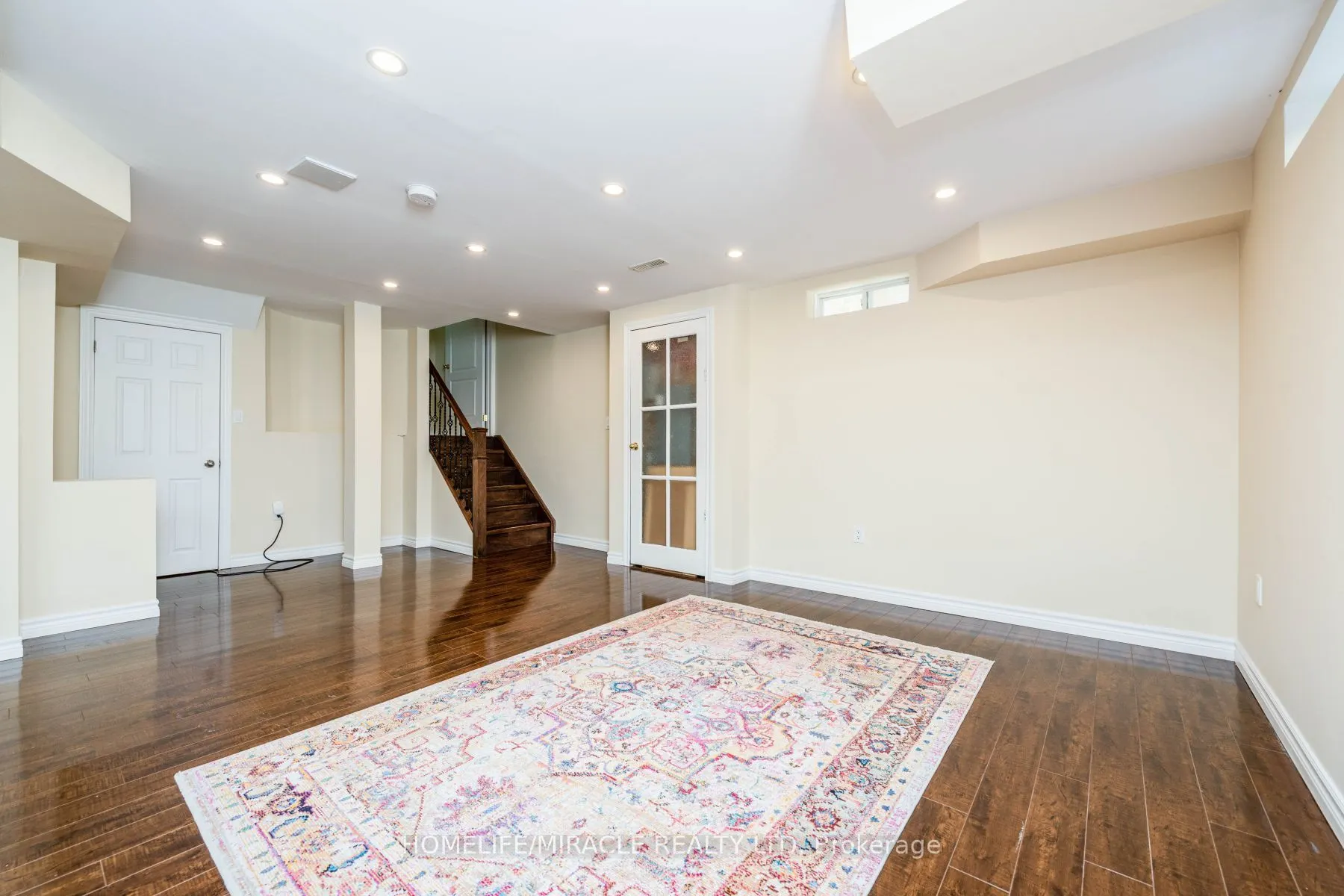 8 Solway Crescent
