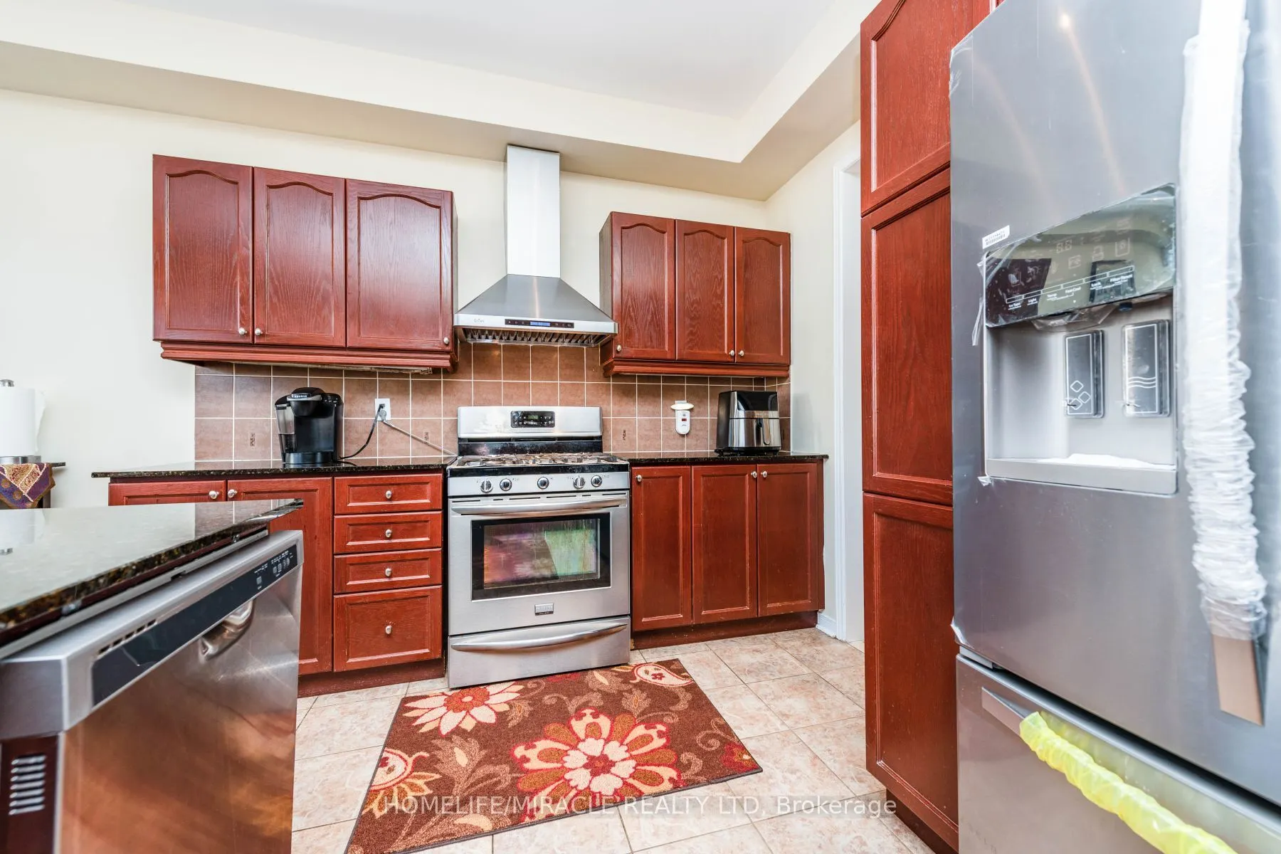 8 Solway Crescent