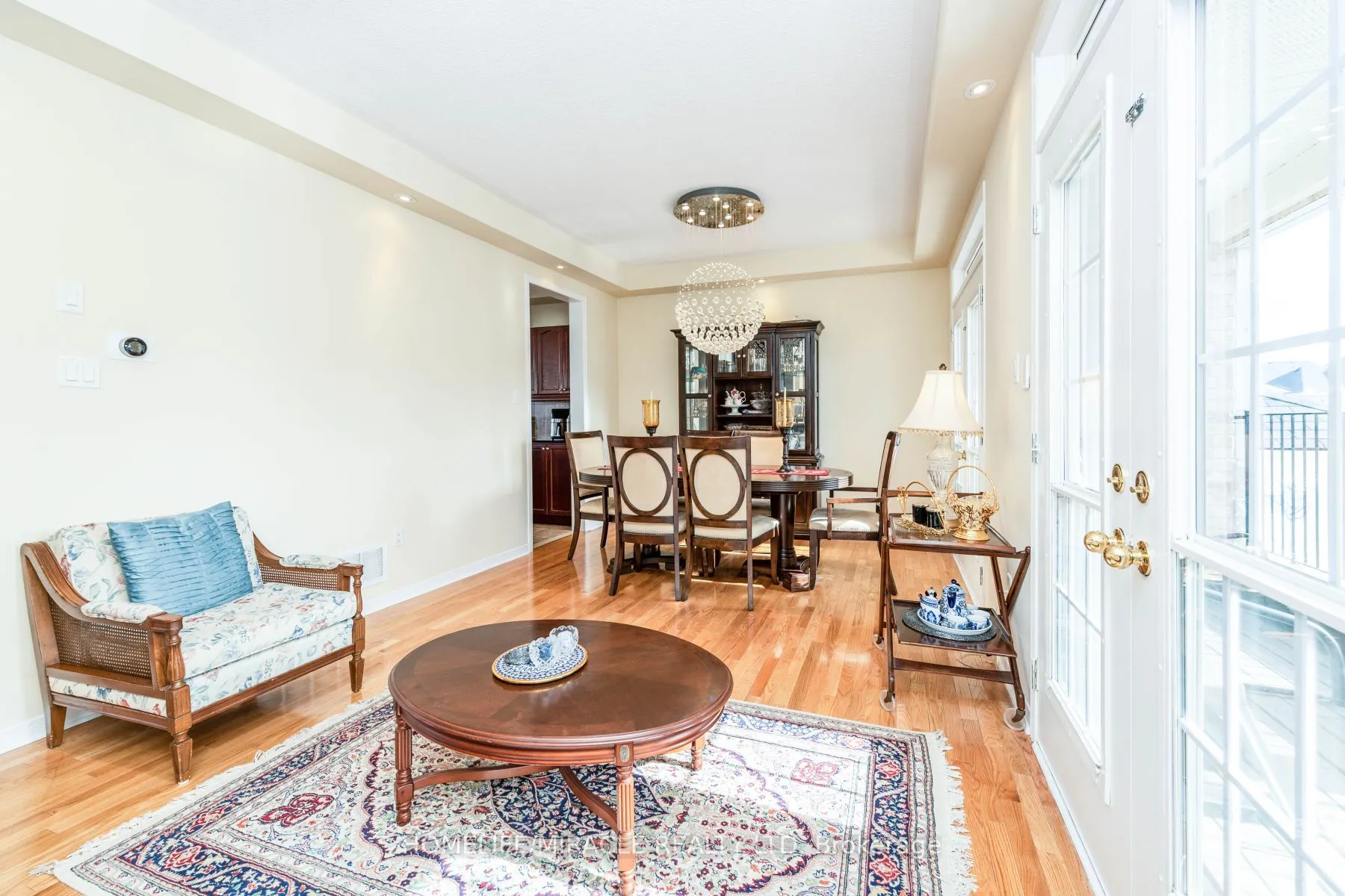 8 Solway Crescent
