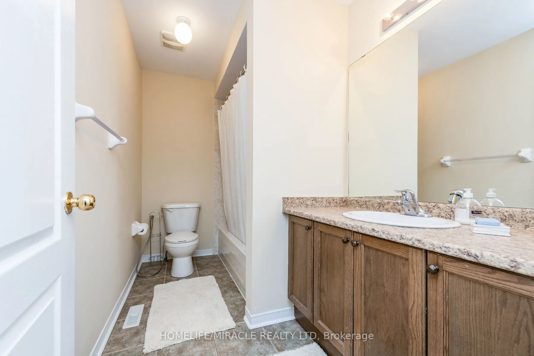 8 Solway Crescent