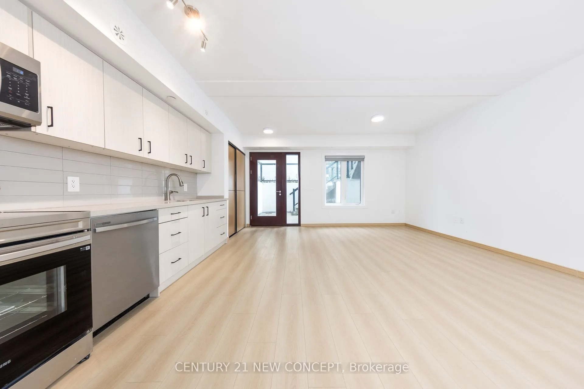 3425 Sheppard Avenue E, #C3-108