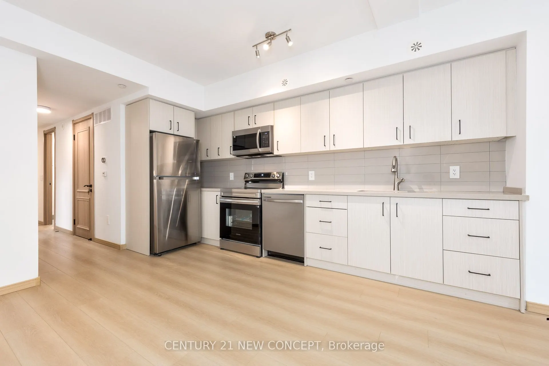 3425 Sheppard Avenue E, #C3-108