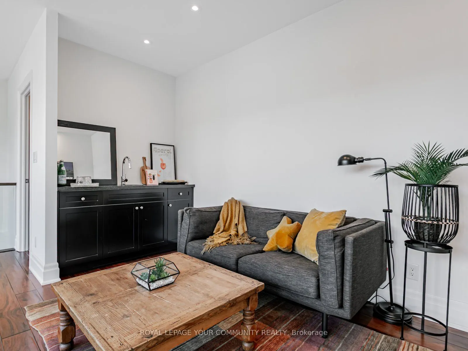 1 Rainsford Road, #206