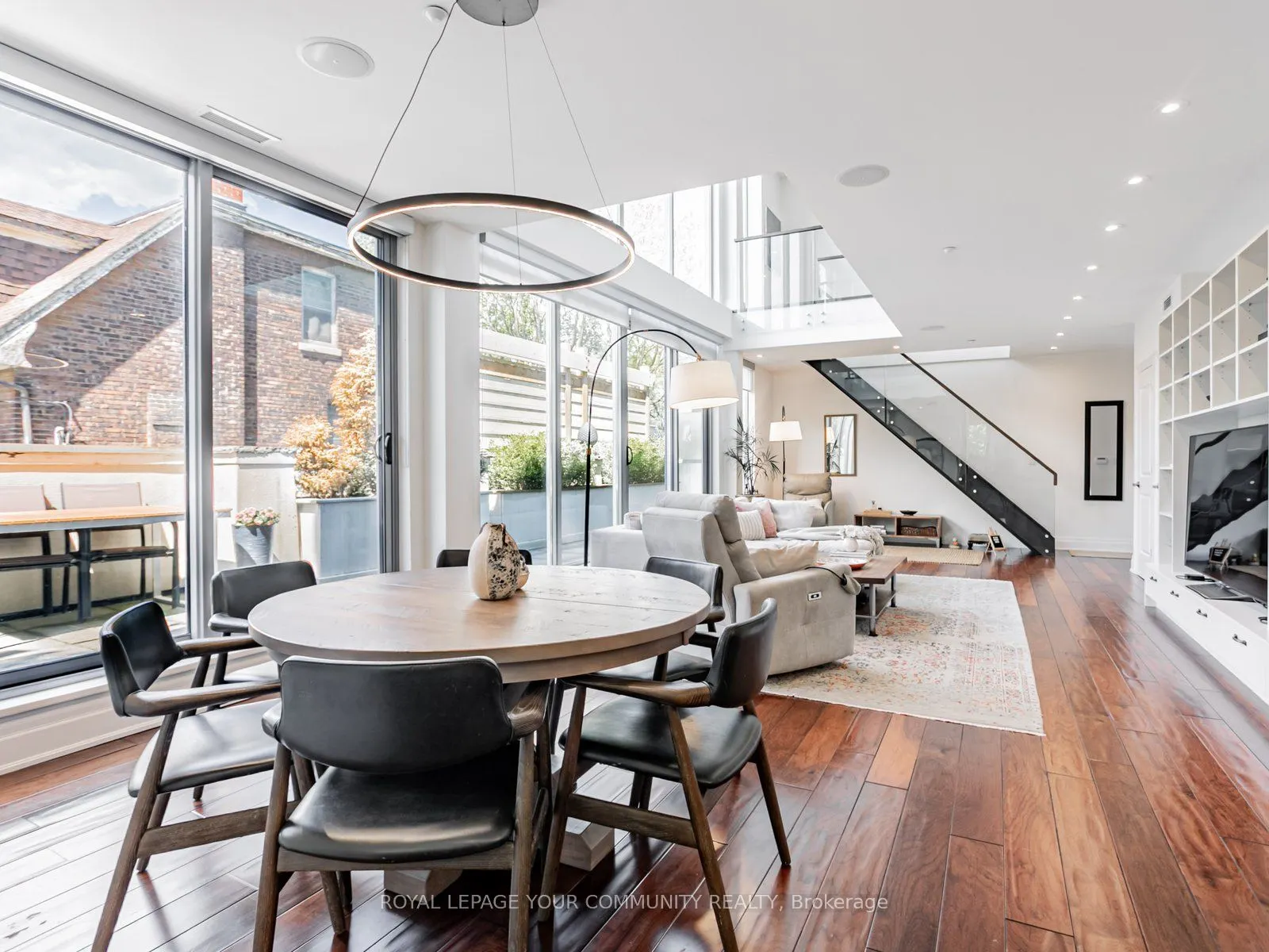 1 Rainsford Road, #206
