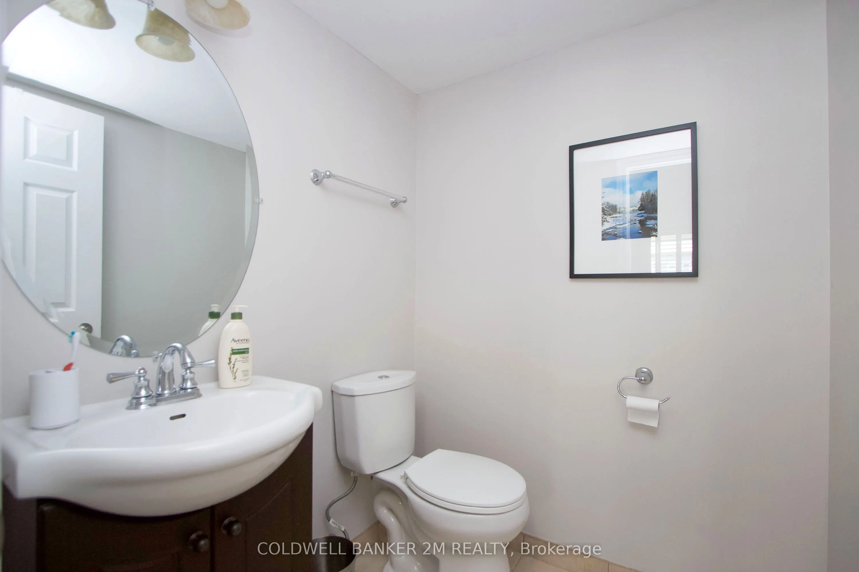 50 Richmond Street E, #518