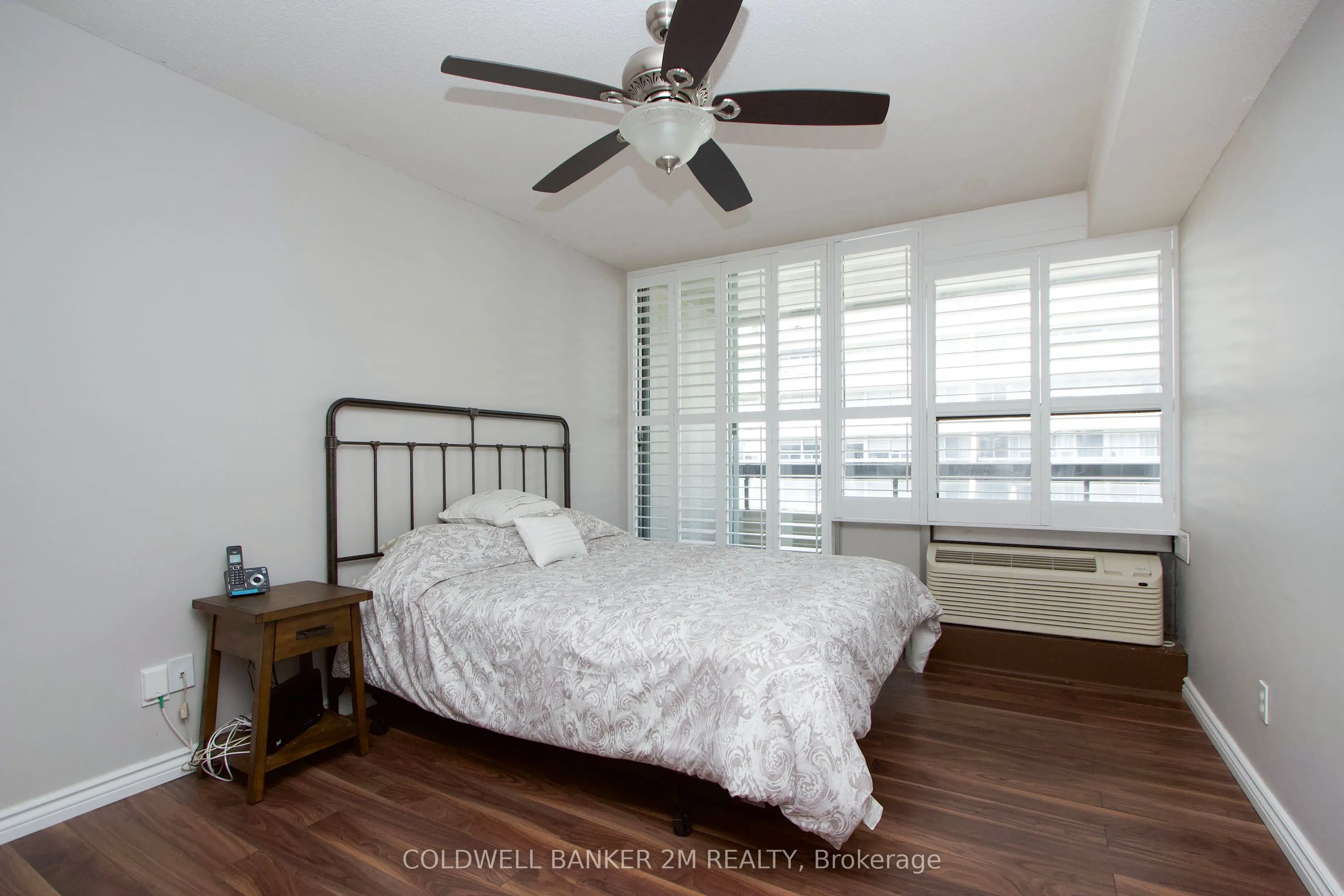 50 Richmond Street E, #518