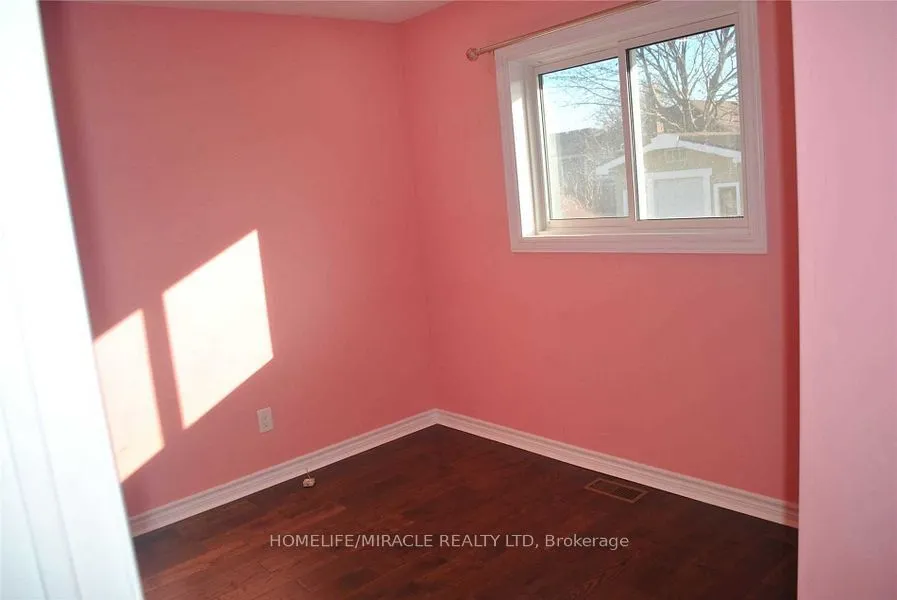 57 Iroquois Avenue
