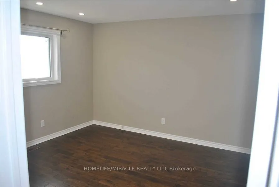 57 Iroquois Avenue